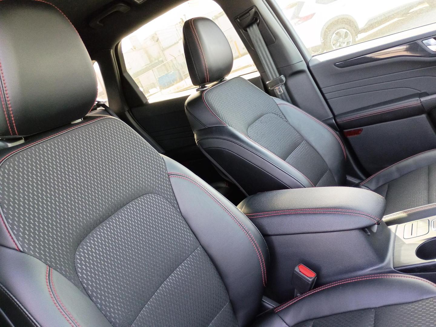 2025 Gray Ford Escape ST-Line AWD (1FMCU9MN9SU) with an 1.5L L3 engine, 8A transmission, located at 1842 Wirt Road, Houston, TX, 77055, (713) 973-3903, 29.805330, -95.484787 - Photo#12