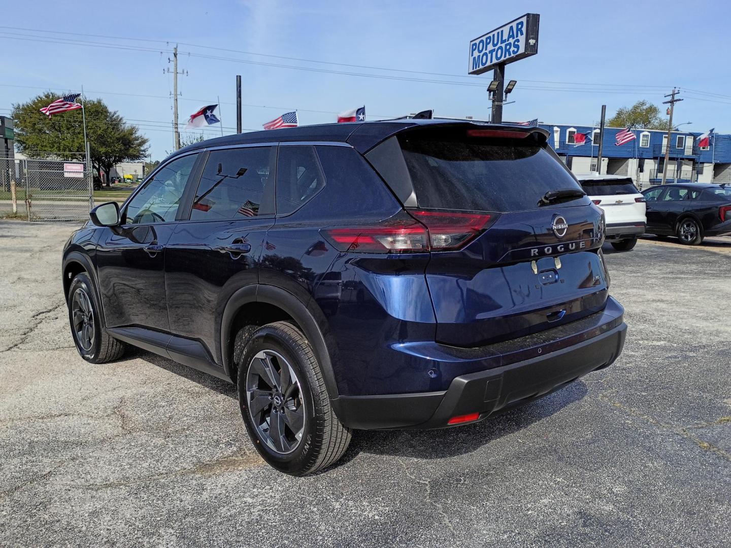 2025 BLUE /Black Nissan Rogue SV AWD (5N1BT3BB7SC) with an 2.5L L4 DOHC 16V engine, CVT transmission, located at 1842 Wirt Road, Houston, TX, 77055, (713) 973-3903, 29.805330, -95.484787 - Photo#2