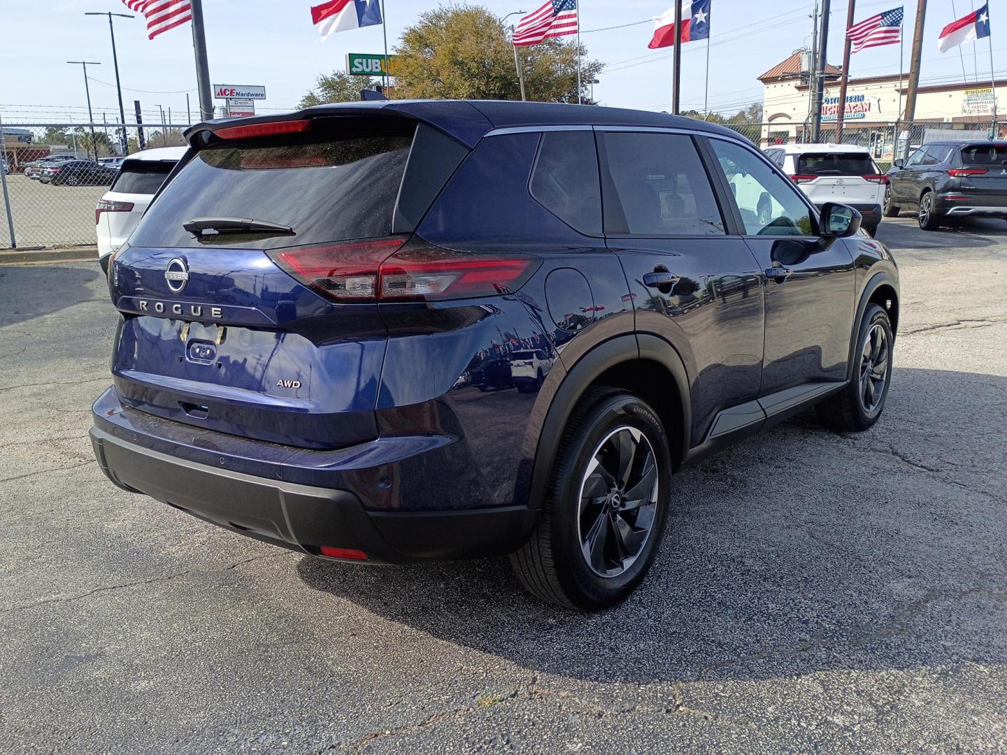 2025 BLUE /Black Nissan Rogue SV AWD (5N1BT3BB7SC) with an 2.5L L4 DOHC 16V engine, CVT transmission, located at 1842 Wirt Road, Houston, TX, 77055, (713) 973-3903, 29.805330, -95.484787 - Photo#4