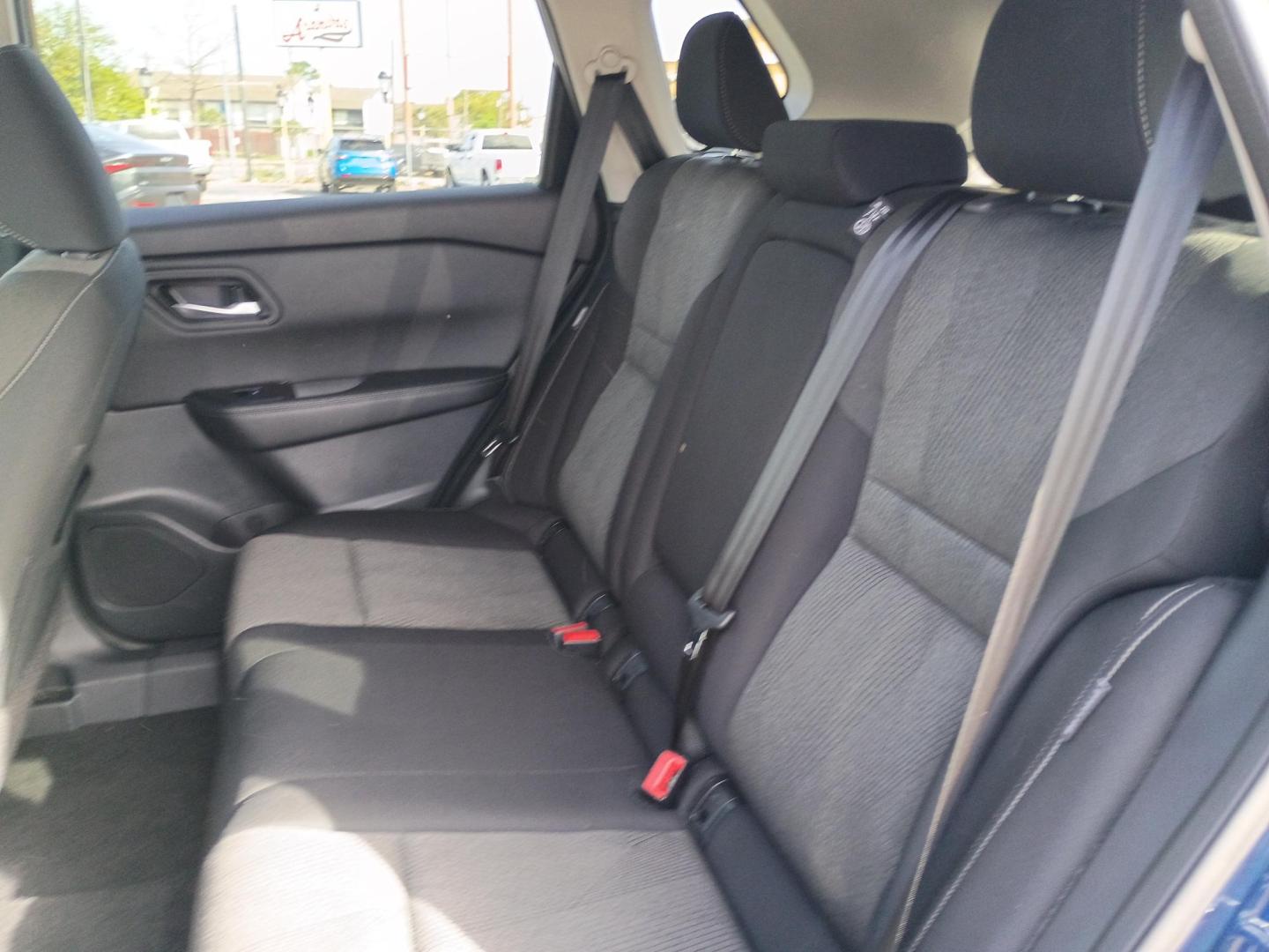 2025 BLUE /Black Nissan Rogue SV AWD (5N1BT3BB7SC) with an 2.5L L4 DOHC 16V engine, CVT transmission, located at 1842 Wirt Road, Houston, TX, 77055, (713) 973-3903, 29.805330, -95.484787 - Photo#10