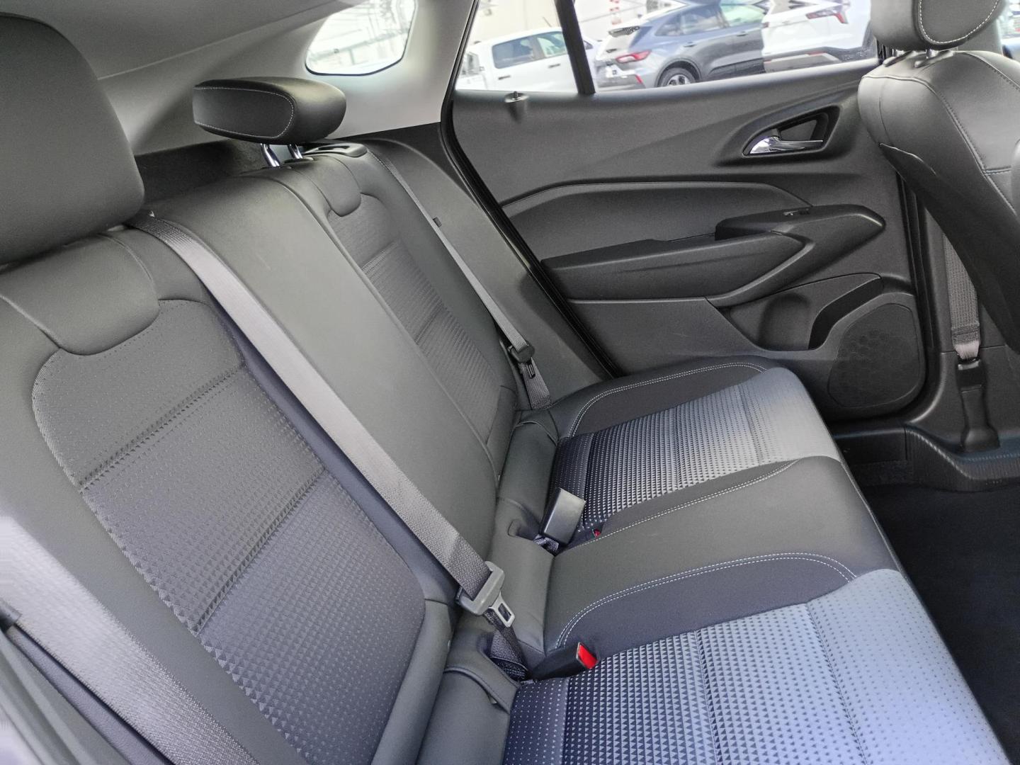 2025 Black Chevrolet Trax LT (KL77LHEP0SC) with an 1.2L L3 TURBO engine, 6A transmission, located at 1842 Wirt Road, Houston, TX, 77055, (713) 973-3903, 29.805330, -95.484787 - Photo#14