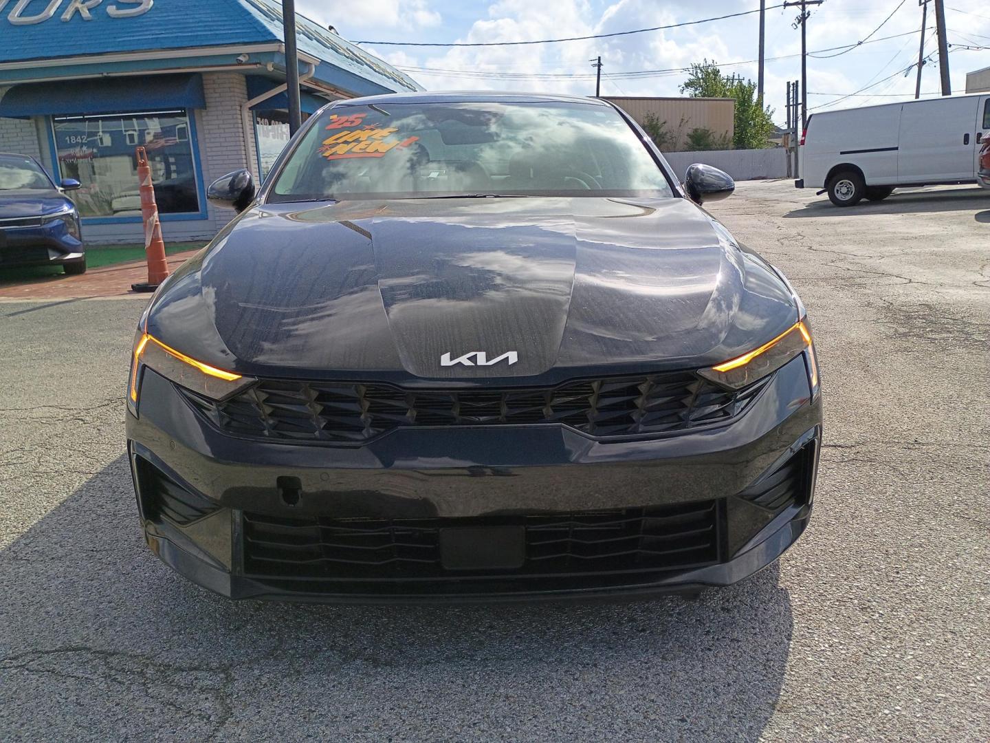 2025 Black /Black Kia K5 LXS (KNAG24J7XS5) with an 2.5L L4 DOHC 16V engine, 8A transmission, located at 1842 Wirt Road, Houston, TX, 77055, (713) 973-3903, 29.805330, -95.484787 - Photo#7