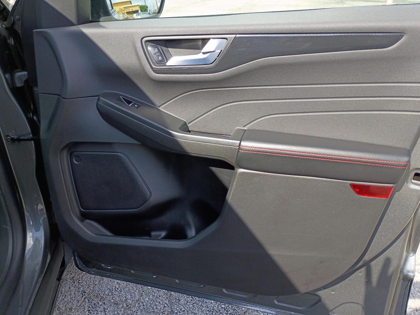 2025 Gray /Black Ford Escape ST-Line AWD (1FMCU9MN8SU) with an 1.5L L3 engine, 8A transmission, located at 1842 Wirt Road, Houston, TX, 77055, (713) 973-3903, 29.805330, -95.484787 - Photo#13
