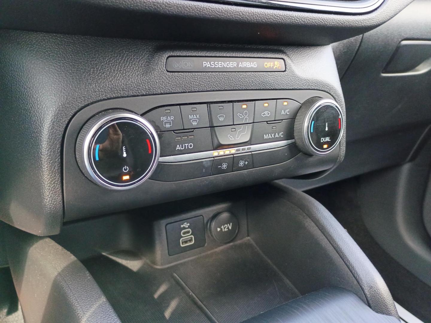 2025 Gray /Black Ford Escape ST-Line AWD (1FMCU9MN8SU) with an 1.5L L3 engine, 8A transmission, located at 1842 Wirt Road, Houston, TX, 77055, (713) 973-3903, 29.805330, -95.484787 - Photo#21