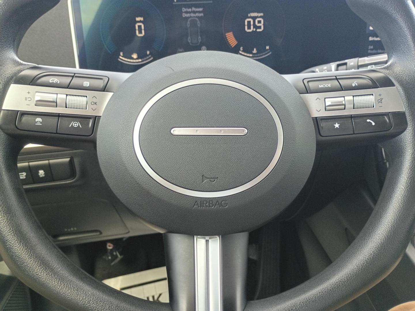 2025 MAROON /Black Hyundai Tucson SEL AWD (5NMJBCDE2SH) with an 2.5L L4 DOHC 16V engine, 8A transmission, located at 1842 Wirt Road, Houston, TX, 77055, (713) 973-3903, 29.805330, -95.484787 - Photo#19