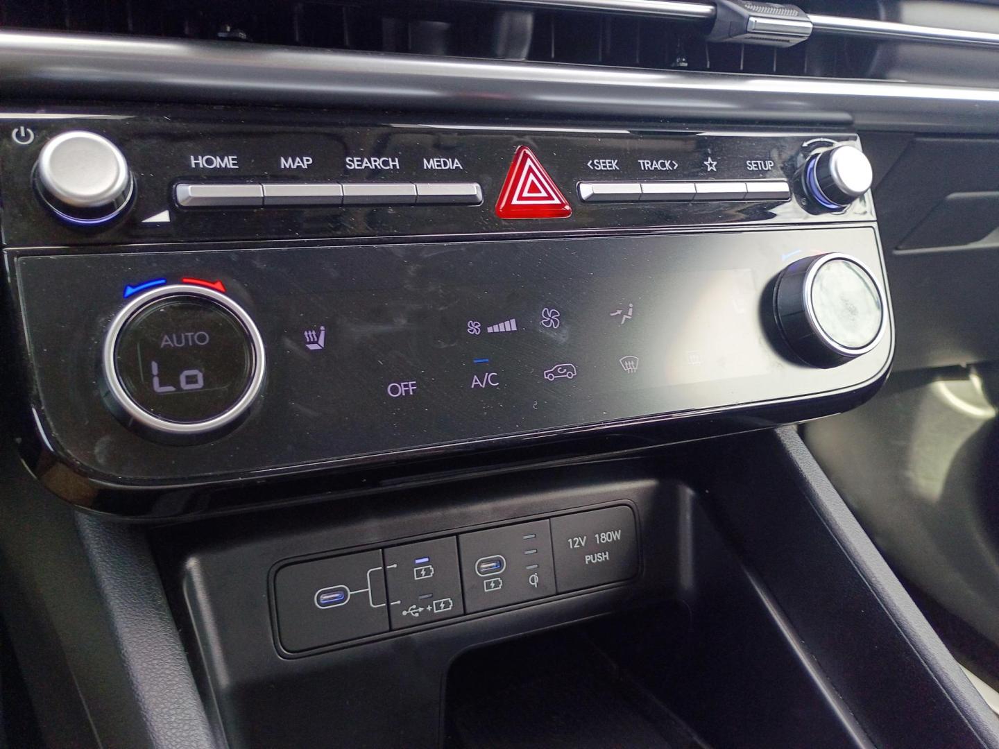 2025 MAROON /Black Hyundai Tucson SEL AWD (5NMJBCDE2SH) with an 2.5L L4 DOHC 16V engine, 8A transmission, located at 1842 Wirt Road, Houston, TX, 77055, (713) 973-3903, 29.805330, -95.484787 - Photo#23