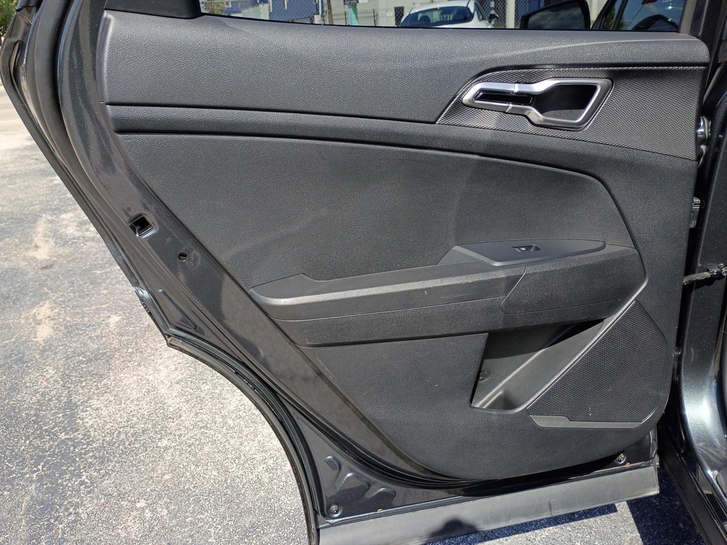 2025 Gray /Black Kia Sportage LX (KNDPU3DF6S7) with an 2.5L V6 DOHC 24V engine, 8A transmission, located at 1842 Wirt Road, Houston, TX, 77055, (713) 973-3903, 29.805330, -95.484787 - Photo#11