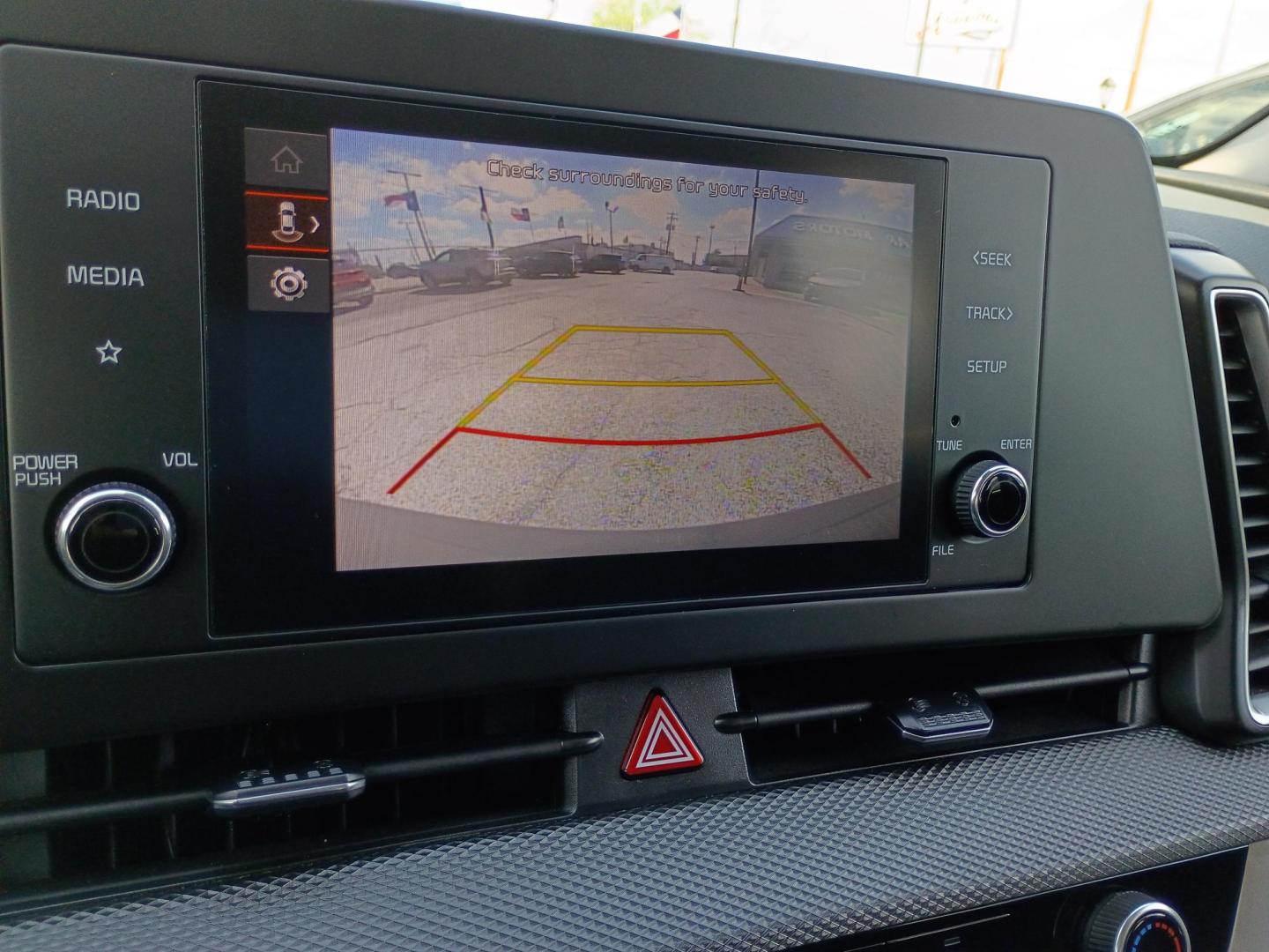 2025 Everlasting Silver /Black Kia Sportage LX (5XYK23DF3SG) with an 2.5L V6 DOHC 24V engine, 8A transmission, located at 1842 Wirt Road, Houston, TX, 77055, (713) 973-3903, 29.805330, -95.484787 - Photo#21