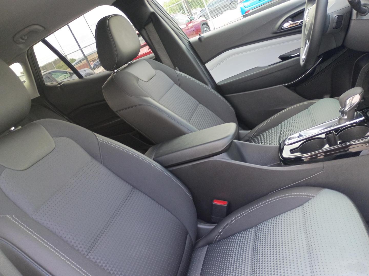 2025 Cypress Gray /Black Chevrolet Trax LT (KL77LHEP8SC) with an 1.2L L3 TURBO engine, 6A transmission, located at 1842 Wirt Road, Houston, TX, 77055, (713) 973-3903, 29.805330, -95.484787 - Photo#12