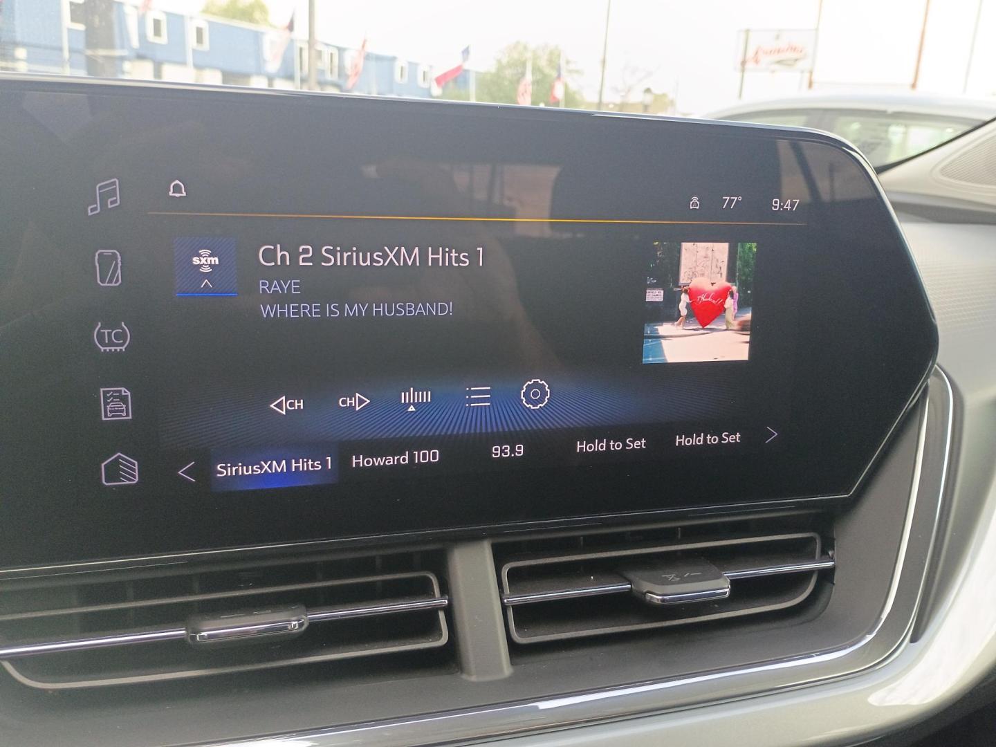 2025 Cypress Gray /Black Chevrolet Trax LT (KL77LHEP8SC) with an 1.2L L3 TURBO engine, 6A transmission, located at 1842 Wirt Road, Houston, TX, 77055, (713) 973-3903, 29.805330, -95.484787 - Photo#20