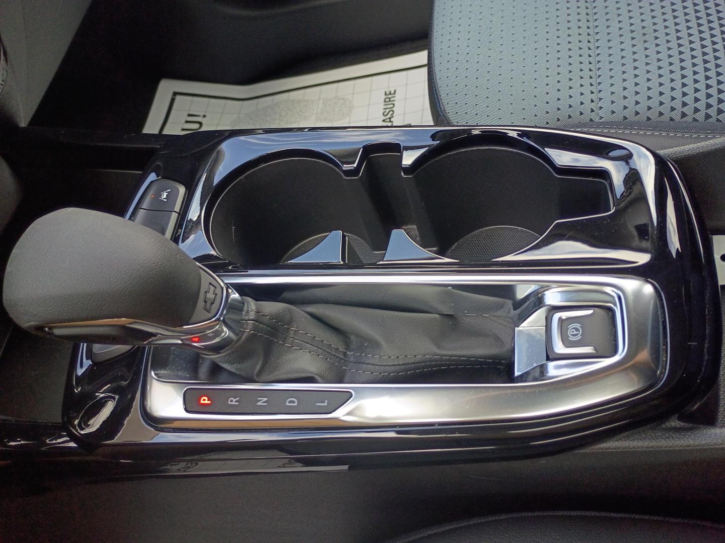 2025 Cypress Gray /Black Chevrolet Trax LT (KL77LHEP8SC) with an 1.2L L3 TURBO engine, 6A transmission, located at 1842 Wirt Road, Houston, TX, 77055, (713) 973-3903, 29.805330, -95.484787 - Photo#24