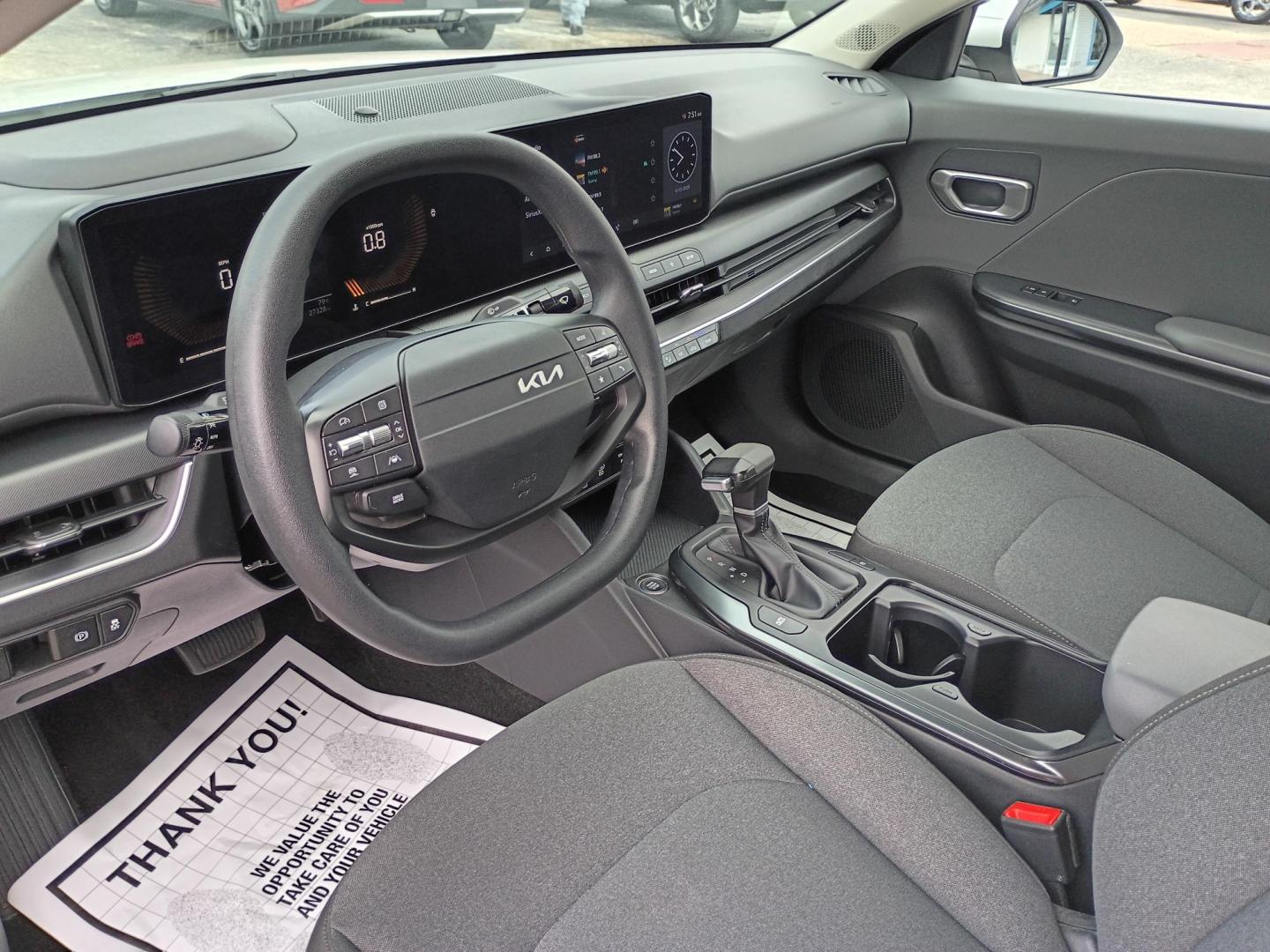 2025 White /Black Kia K4 LX (3KPFT4DE2SE) with an 2.0L L4 DOHC 16V engine, CVT transmission, located at 1842 Wirt Road, Houston, TX, 77055, (713) 973-3903, 29.805330, -95.484787 - Photo#8