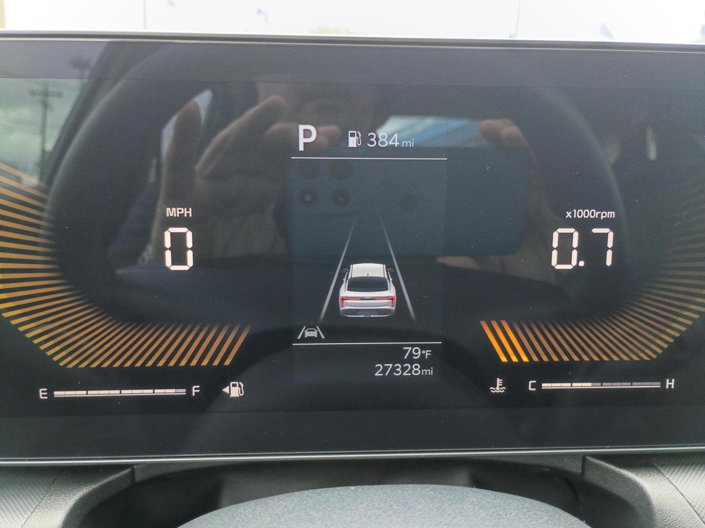 2025 White /Black Kia K4 LX (3KPFT4DE2SE) with an 2.0L L4 DOHC 16V engine, CVT transmission, located at 1842 Wirt Road, Houston, TX, 77055, (713) 973-3903, 29.805330, -95.484787 - Photo#18