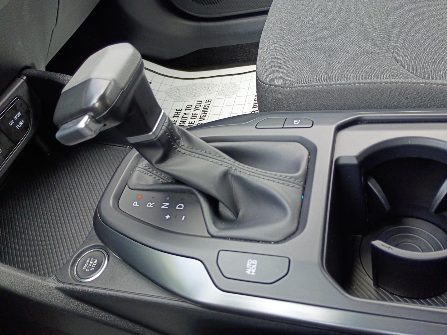 2025 White /Black Kia K4 LX (3KPFT4DE2SE) with an 2.0L L4 DOHC 16V engine, CVT transmission, located at 1842 Wirt Road, Houston, TX, 77055, (713) 973-3903, 29.805330, -95.484787 - Photo#22