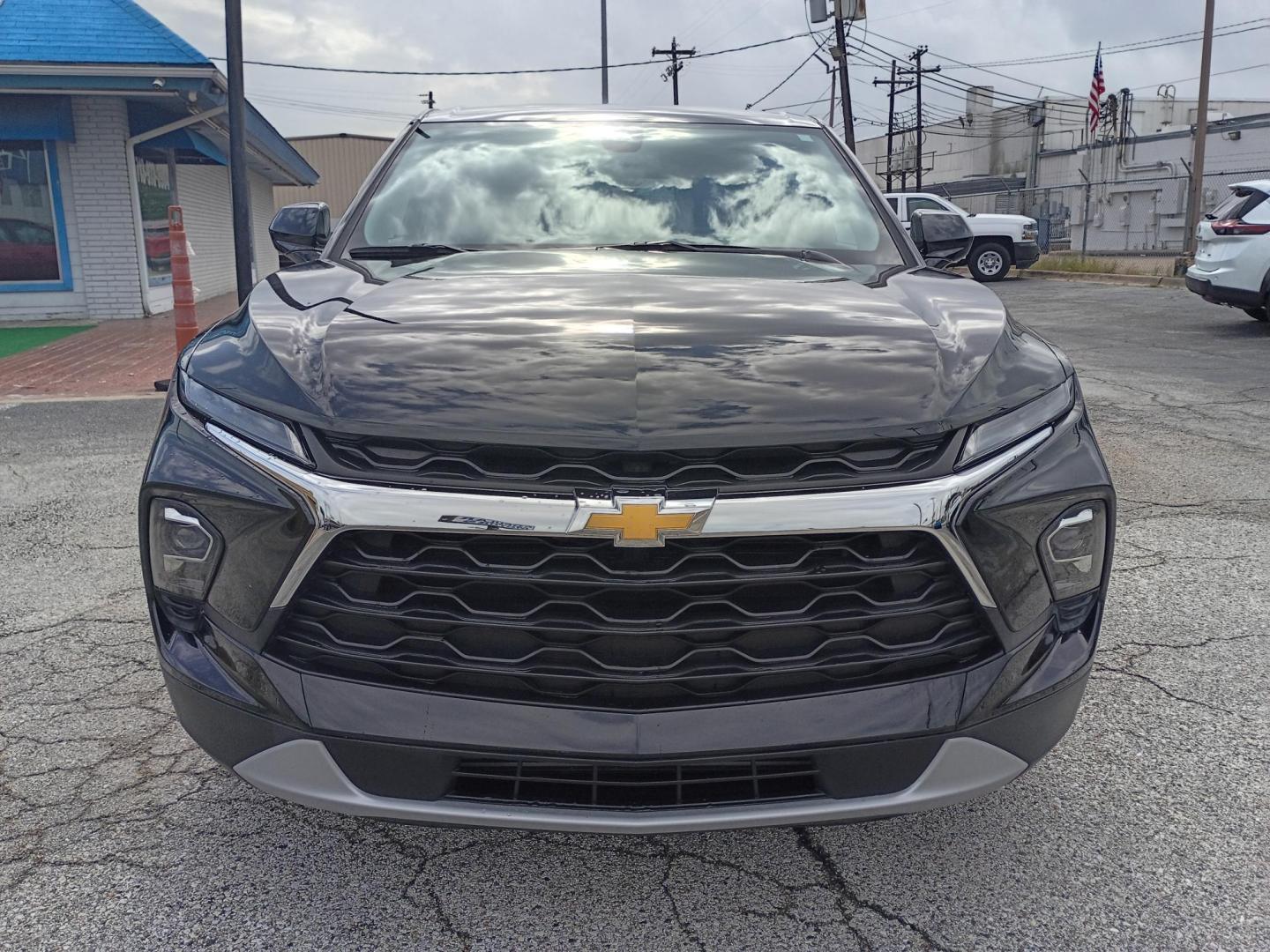 2025 Black /Black Chevrolet Blazer 2LT (3GNKBCR41SS) with an 2.0L L4 DOHC 16 TURBO engine, 9A transmission, located at 1842 Wirt Road, Houston, TX, 77055, (713) 973-3903, 29.805330, -95.484787 - Photo#7