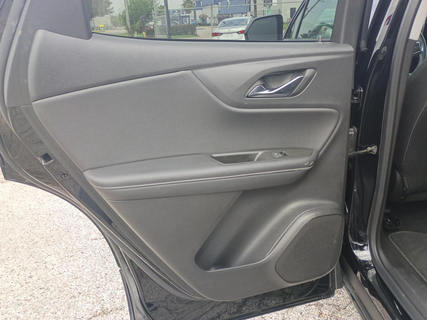 2025 Black /Black Chevrolet Blazer 2LT (3GNKBCR41SS) with an 2.0L L4 DOHC 16 TURBO engine, 9A transmission, located at 1842 Wirt Road, Houston, TX, 77055, (713) 973-3903, 29.805330, -95.484787 - Photo#11