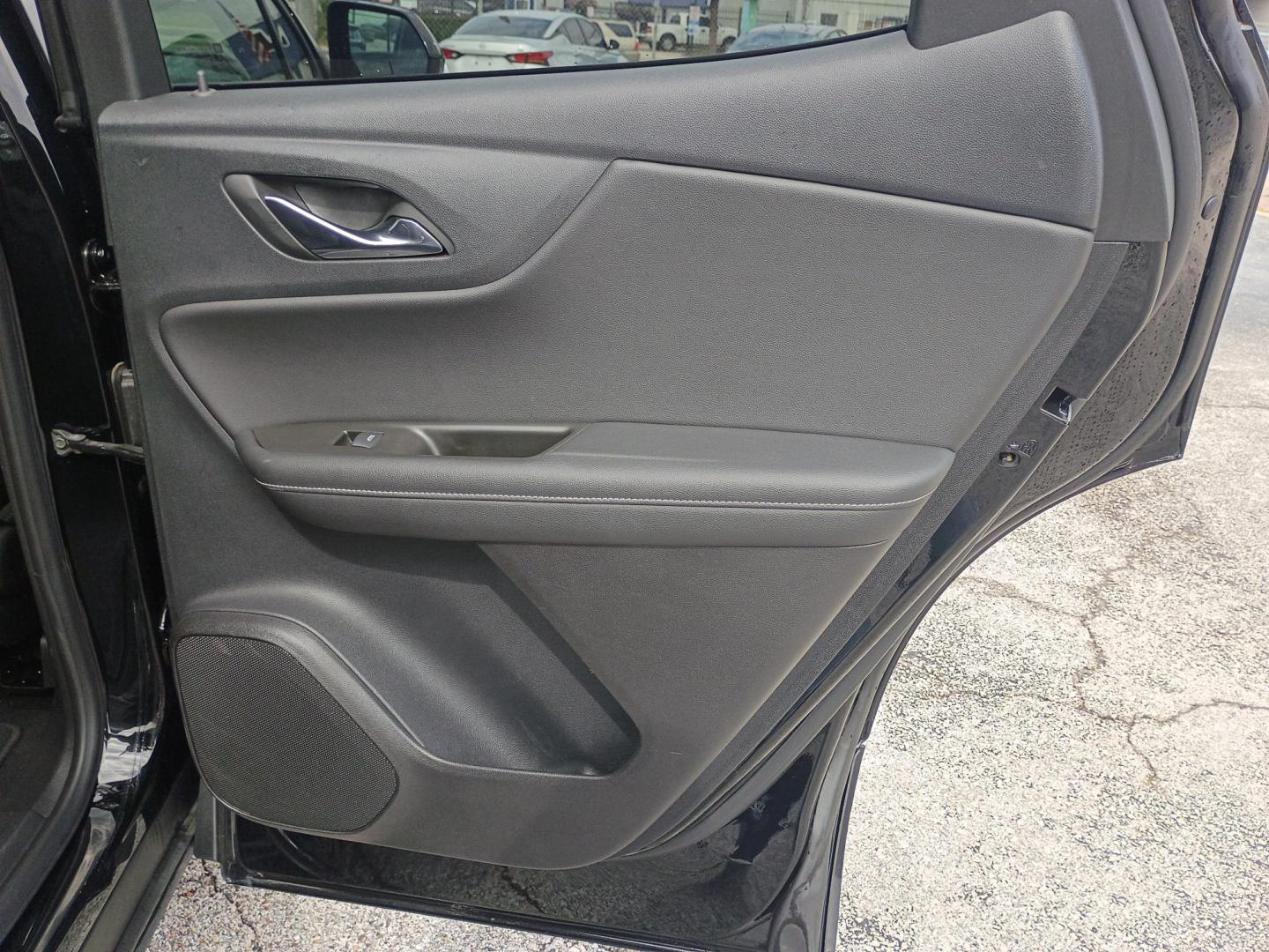 2025 Black /Black Chevrolet Blazer 2LT (3GNKBCR41SS) with an 2.0L L4 DOHC 16 TURBO engine, 9A transmission, located at 1842 Wirt Road, Houston, TX, 77055, (713) 973-3903, 29.805330, -95.484787 - Photo#15