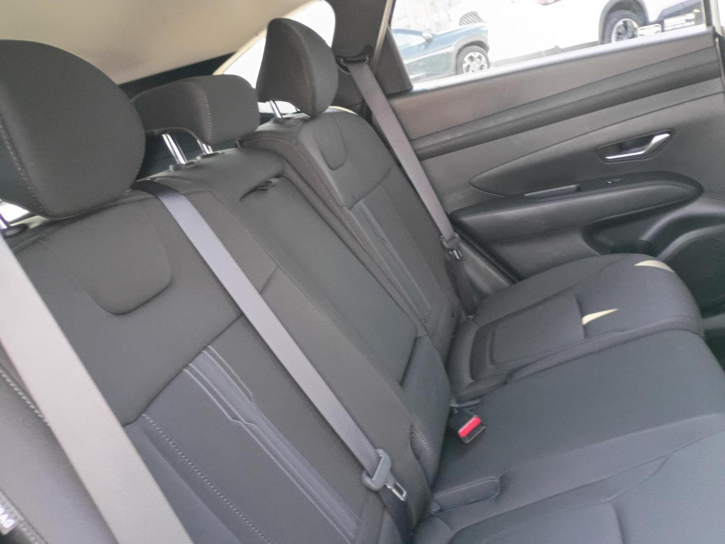 2025 Silver /Black Hyundai Tucson SEL (5NMJB3DE3SH) with an 2.5L L4 DOHC 16V engine, 8A transmission, located at 1842 Wirt Road, Houston, TX, 77055, (713) 973-3903, 29.805330, -95.484787 - Photo#14