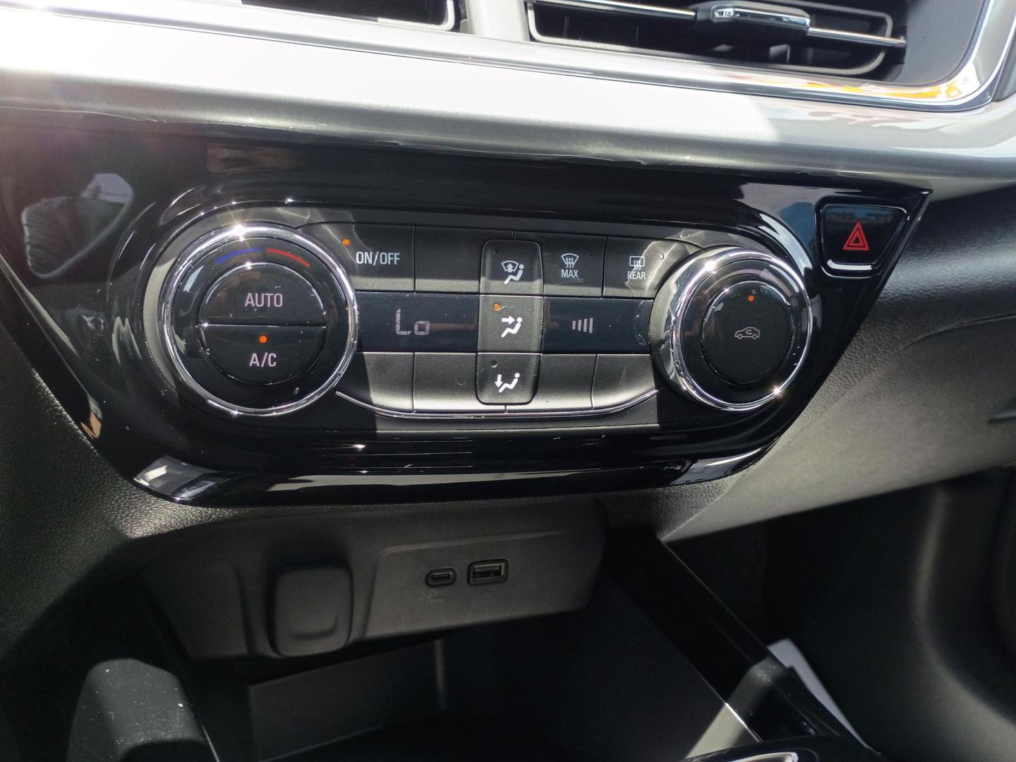 2025 Cypress Gray /Black Chevrolet Trax LT (KL77LHEP8SC) with an 1.2L L3 TURBO engine, 6A transmission, located at 1842 Wirt Road, Houston, TX, 77055, (713) 973-3903, 29.805330, -95.484787 - Photo#22