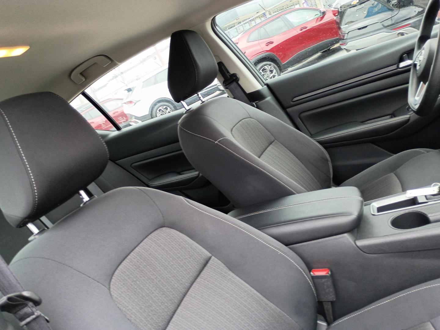 2025 Gray /Black Nissan Altima 2.5 SV (1N4BL4DV4SN) with an 2.5L L4 DOHC 16V engine, CVT transmission, located at 1842 Wirt Road, Houston, TX, 77055, (713) 973-3903, 29.805330, -95.484787 - Photo#12