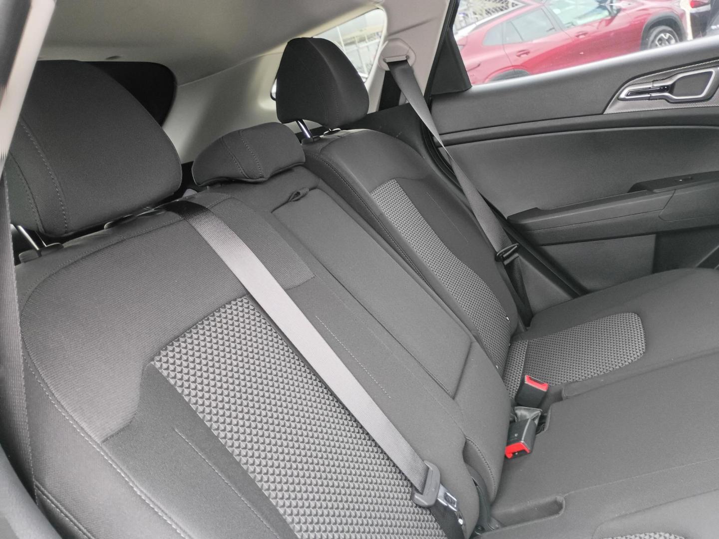 2025 Gray /Black Kia Sportage LX (KNDPU3DF9S7) with an 2.5L V6 DOHC 24V engine, 8A transmission, located at 1842 Wirt Road, Houston, TX, 77055, (713) 973-3903, 29.805330, -95.484787 - Photo#14
