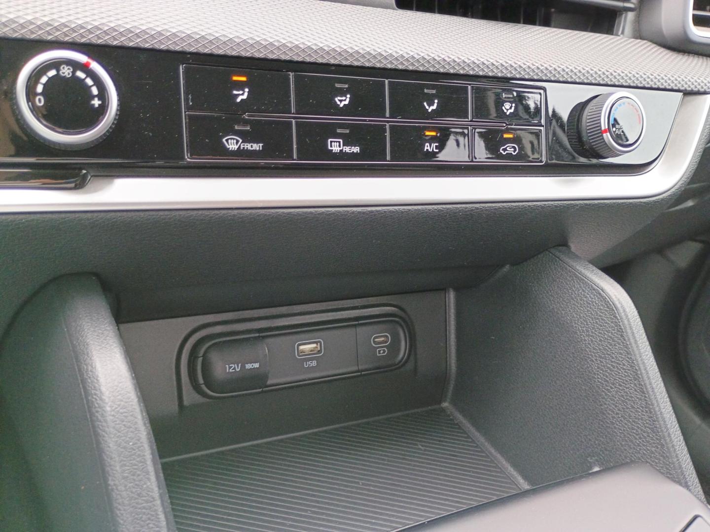 2025 Gray /Black Kia Sportage LX (KNDPU3DF9S7) with an 2.5L V6 DOHC 24V engine, 8A transmission, located at 1842 Wirt Road, Houston, TX, 77055, (713) 973-3903, 29.805330, -95.484787 - Photo#23
