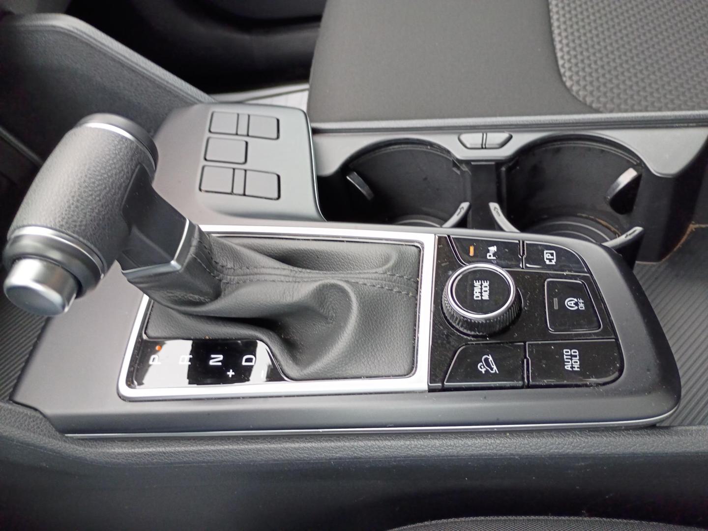 2025 Gray /Black Kia Sportage LX (KNDPU3DF9S7) with an 2.5L V6 DOHC 24V engine, 8A transmission, located at 1842 Wirt Road, Houston, TX, 77055, (713) 973-3903, 29.805330, -95.484787 - Photo#24