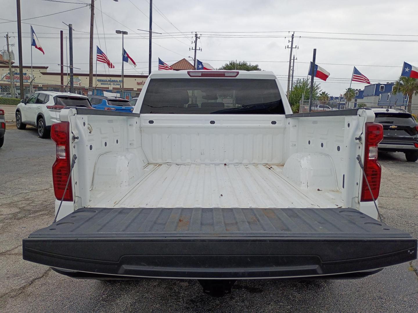 2023 White /Black Chevrolet Silverado 1500 Work Truck Double Cab 2WD (1GCRAAED7PZ) with an 5.3L V8 OHV 16V engine, 6A transmission, located at 1842 Wirt Road, Houston, TX, 77055, (713) 973-3903, 29.805330, -95.484787 - Photo#17