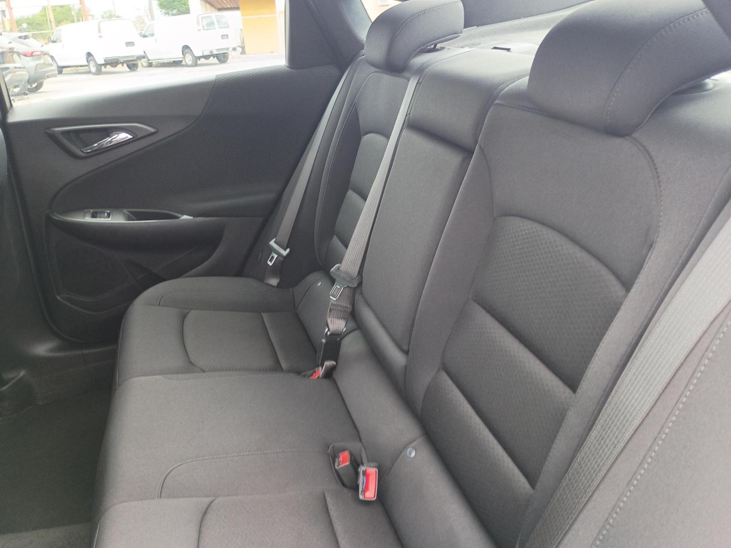 2025 Gray /Black Chevrolet Malibu 1LT (1G1ZD5ST2SF) with an 1.5L L4 DOHC 16V engine, 6A transmission, located at 1842 Wirt Road, Houston, TX, 77055, (713) 973-3903, 29.805330, -95.484787 - Photo#10