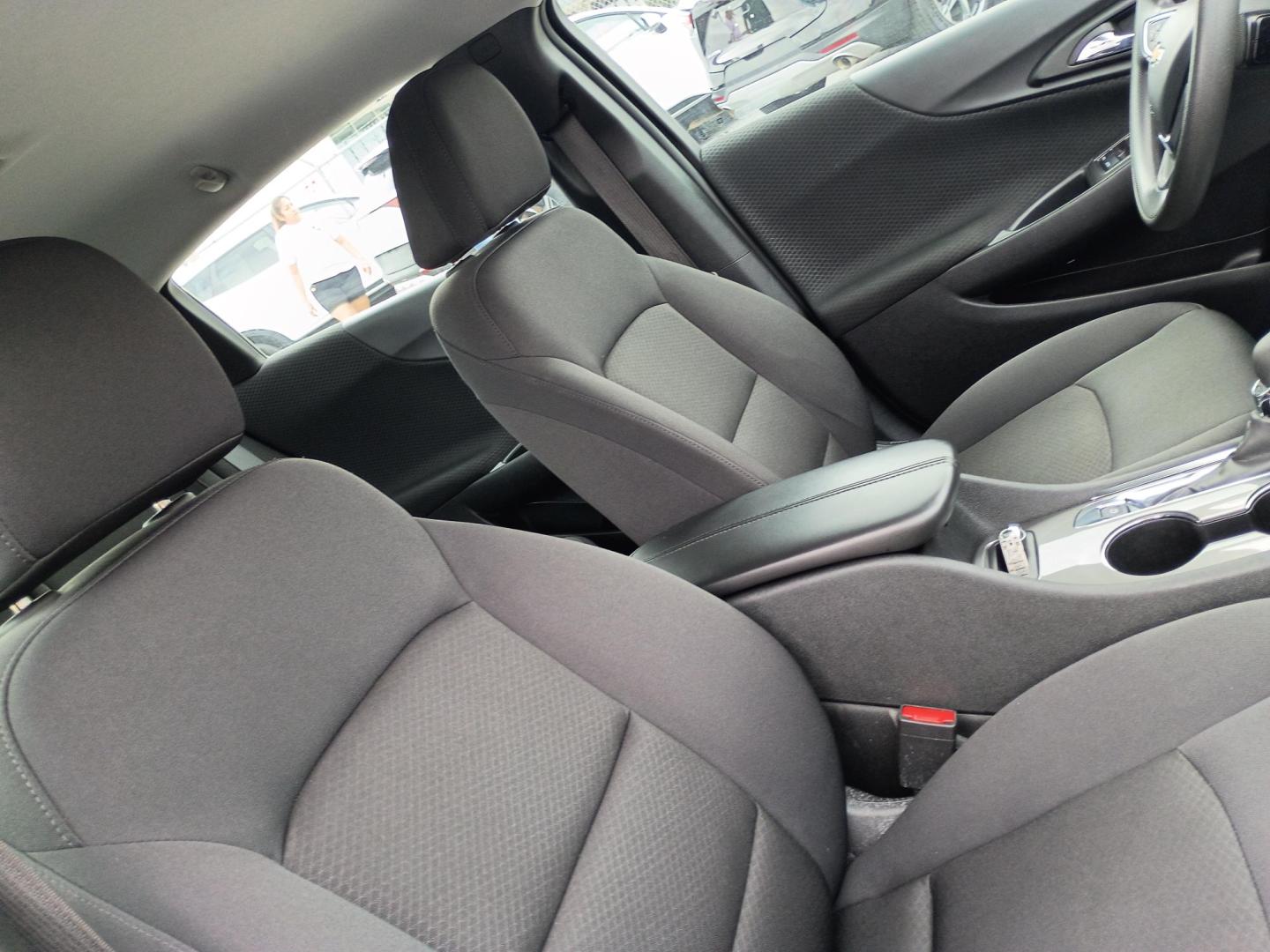 2025 Gray /Black Chevrolet Malibu 1LT (1G1ZD5ST2SF) with an 1.5L L4 DOHC 16V engine, 6A transmission, located at 1842 Wirt Road, Houston, TX, 77055, (713) 973-3903, 29.805330, -95.484787 - Photo#12
