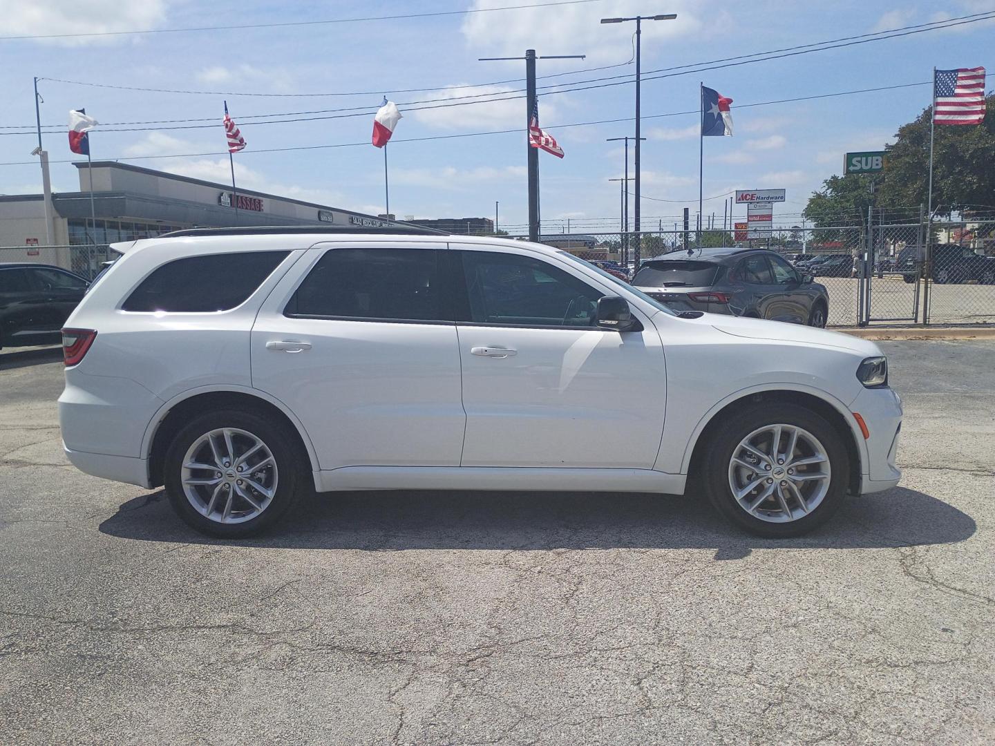 2024 Black /Black Dodge Durango GT 2WD (1C4RDHDG8RC) with an 3.6L V6 DOHC 24V engine, 8A transmission, located at 1842 Wirt Road, Houston, TX, 77055, (713) 973-3903, 29.805330, -95.484787 - Photo#5