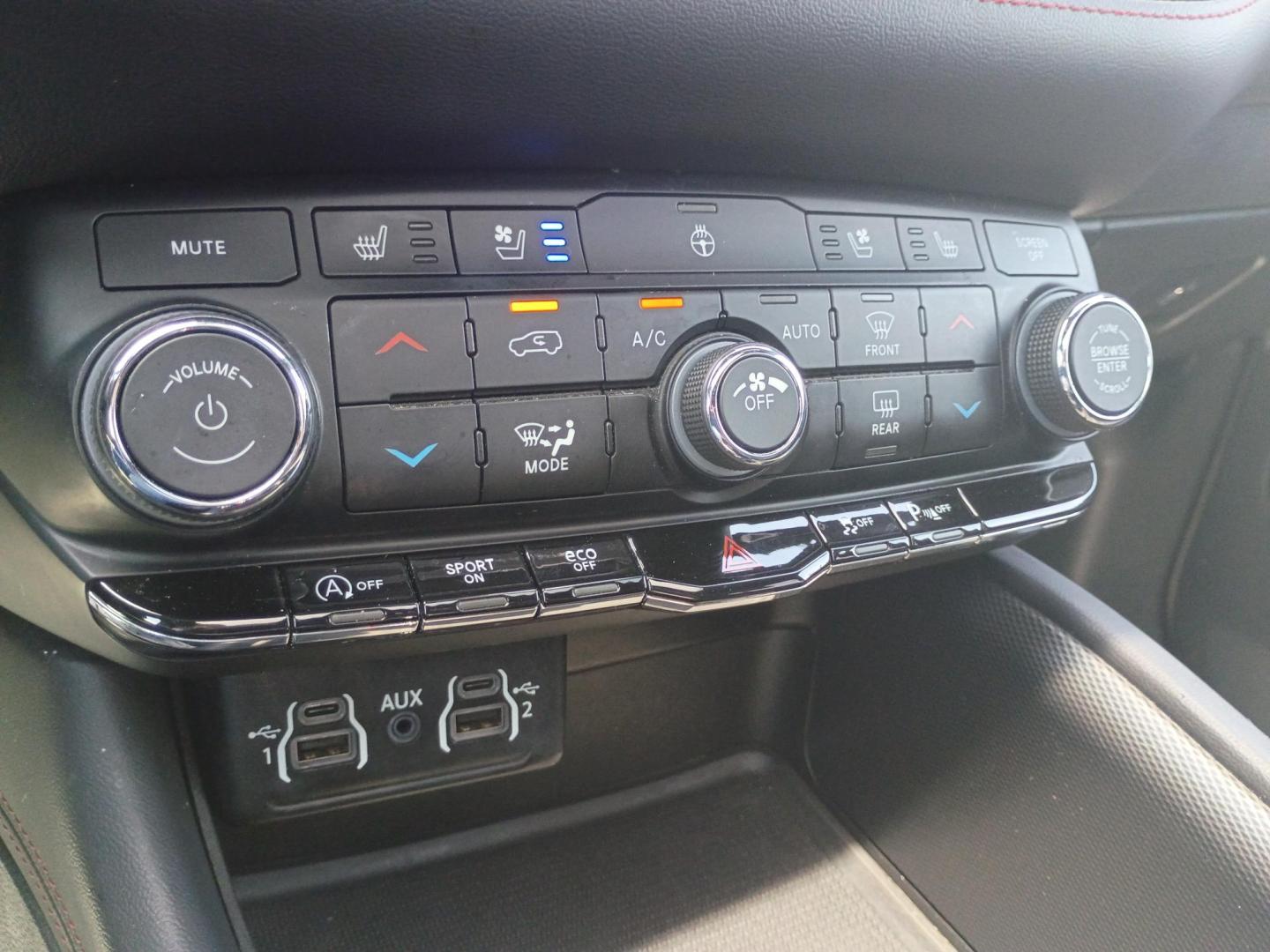 2024 Black /Black Dodge Durango GT 2WD (1C4RDHDG8RC) with an 3.6L V6 DOHC 24V engine, 8A transmission, located at 1842 Wirt Road, Houston, TX, 77055, (713) 973-3903, 29.805330, -95.484787 - Photo#22