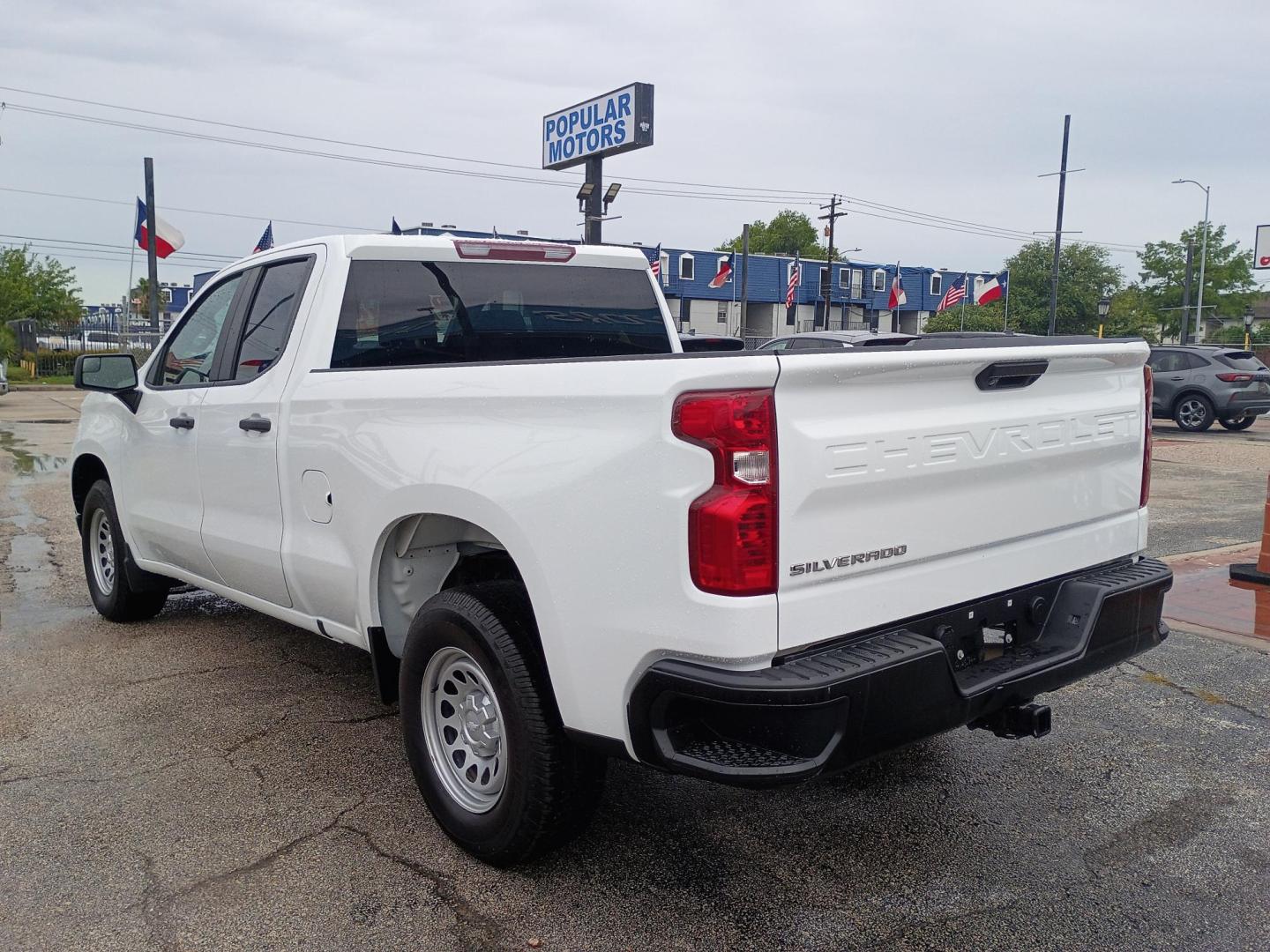 2023 White Chevrolet Silverado 1500 Work Truck Double Cab 2WD (1GCRAAED9PZ) with an 5.3L V8 OHV 16V engine, 6A transmission, located at 1842 Wirt Road, Houston, TX, 77055, (713) 973-3903, 29.805330, -95.484787 - Photo#2