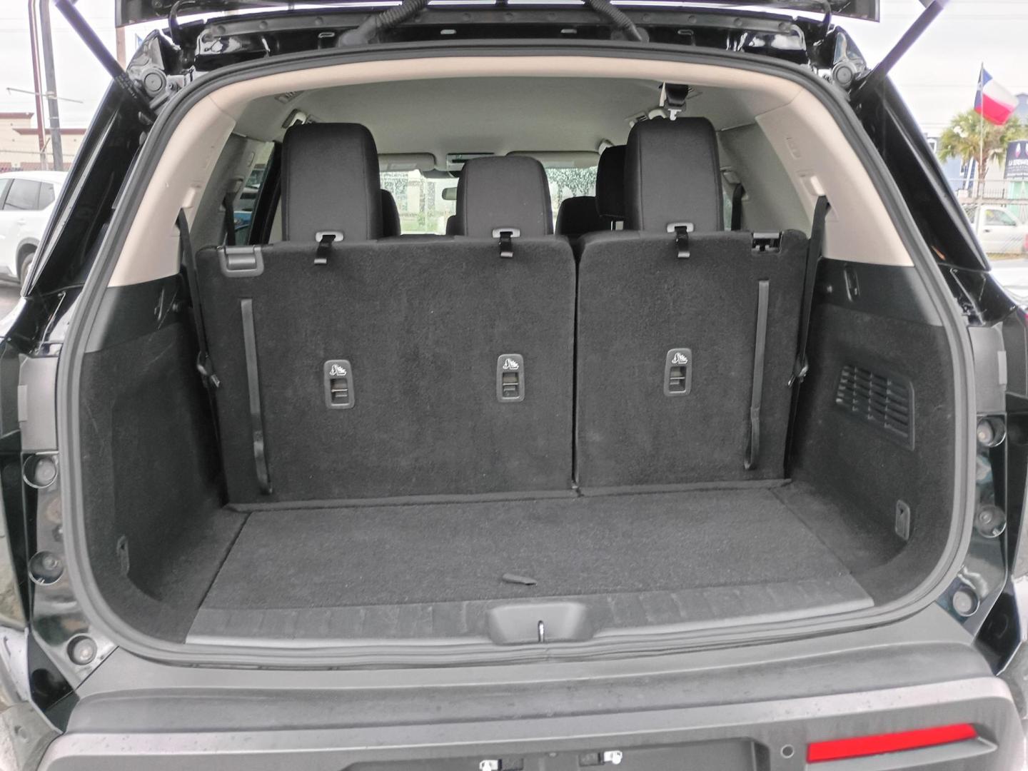 2024 Black Nissan Pathfinder SV 4WD (5N1DR3BC0RC) with an 3.5L V6 DOHC 24V engine, CVT transmission, located at 1842 Wirt Road, Houston, TX, 77055, (713) 973-3903, 29.805330, -95.484787 - Photo#19