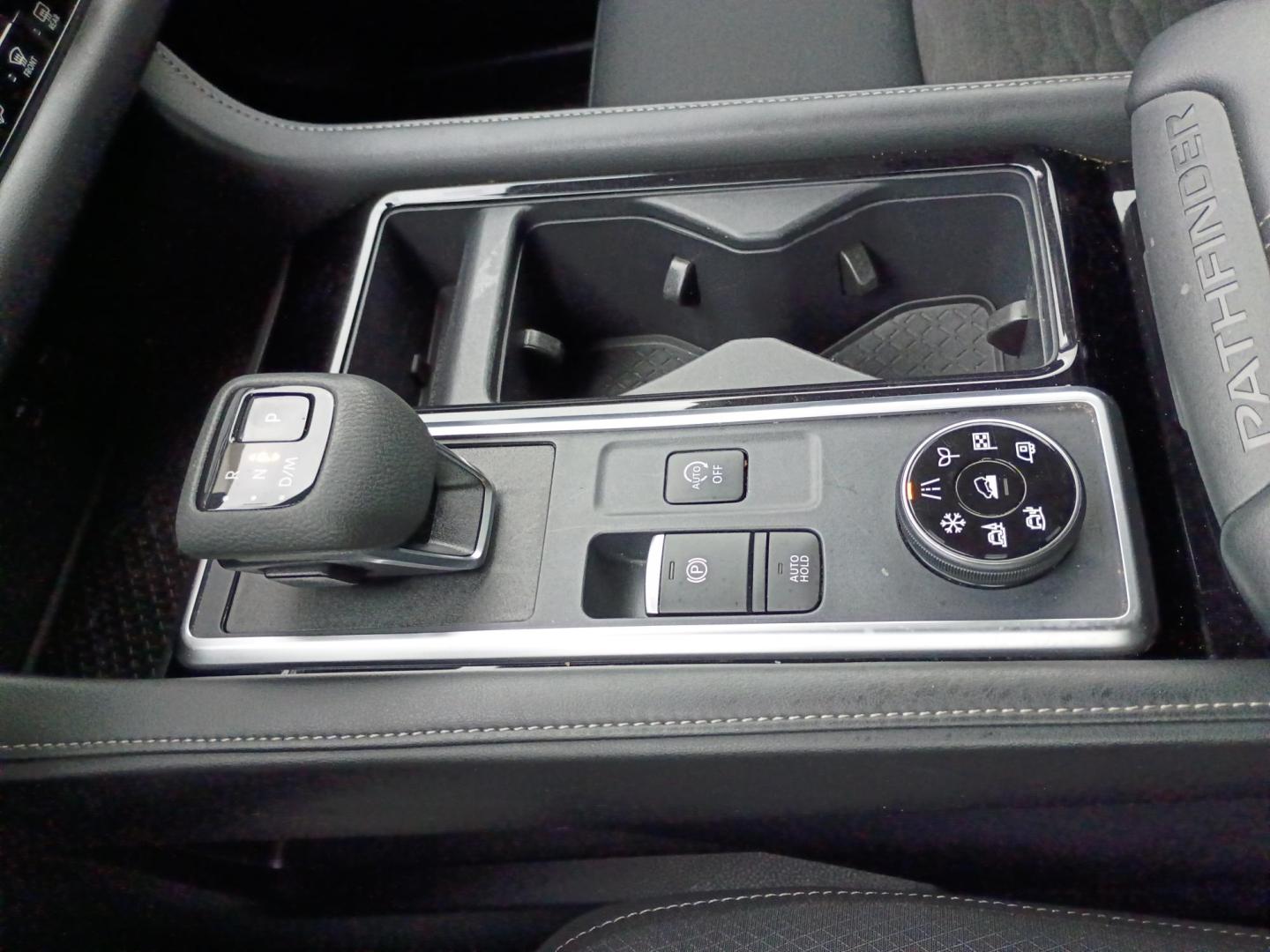 2024 Black Nissan Pathfinder SV 4WD (5N1DR3BC0RC) with an 3.5L V6 DOHC 24V engine, CVT transmission, located at 1842 Wirt Road, Houston, TX, 77055, (713) 973-3903, 29.805330, -95.484787 - Photo#25