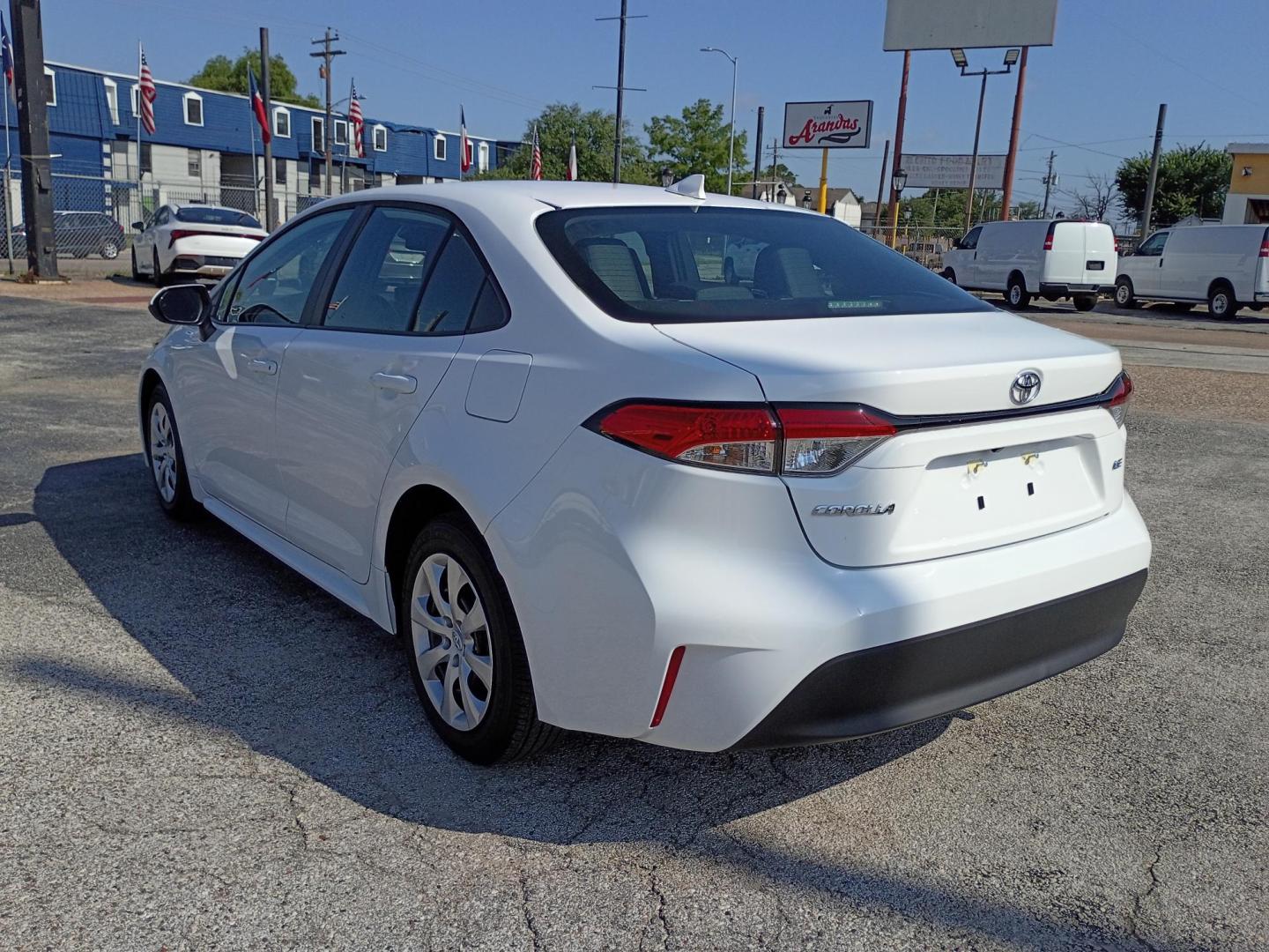 2026 White Toyota Corolla LE (5YFB4MDE9TP) with an 2.0L L4 DOHC 16V engine, CVT transmission, located at 1842 Wirt Road, Houston, TX, 77055, (713) 973-3903, 29.805330, -95.484787 - Photo#2