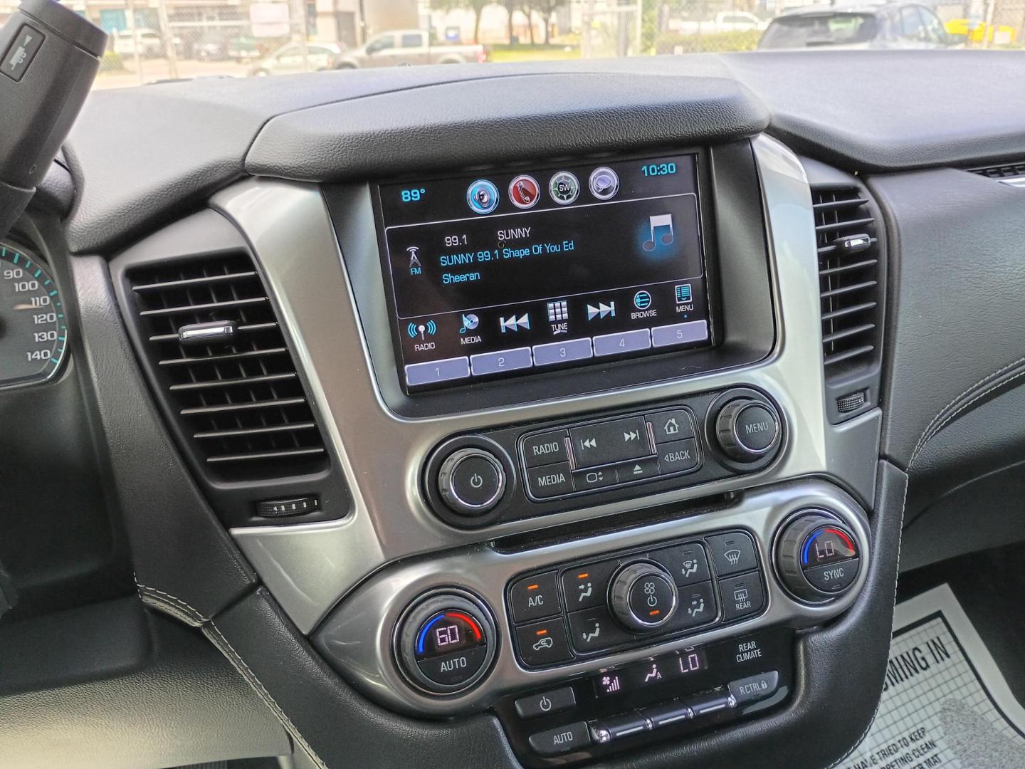 2020 White /Black Chevrolet Tahoe FL 2WD (1GNSCEEC6LR) with an 5.3L V8 OHV 16V engine, 6A transmission, located at 1842 Wirt Road, Houston, TX, 77055, (713) 973-3903, 29.805330, -95.484787 - Photo#15