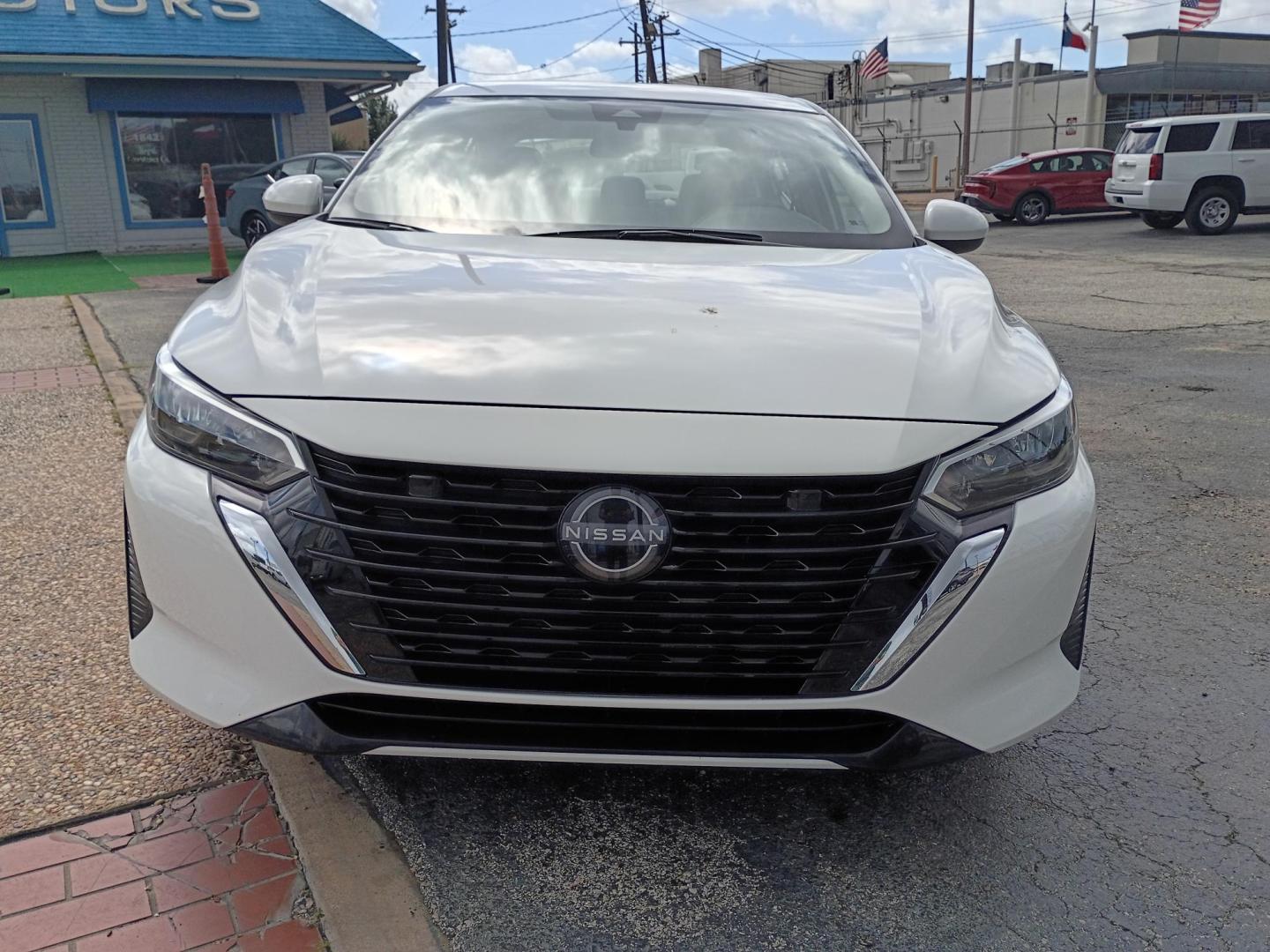 2025 Nissan Sentra SV (3N1AB8CV2SY) with an 1.8L L4 SFI DOHC 16V engine, CVT transmission, located at 1842 Wirt Road, Houston, TX, 77055, (713) 973-3903, 29.805330, -95.484787 - Photo#7