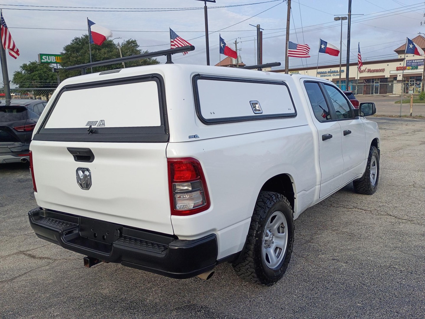2023 White RAM 1500 Tradesman Quad Cab 2WD (1C6SRECG4PN) with an 3.6L V6 DOHC 24V engine, 8A transmission, located at 1842 Wirt Road, Houston, TX, 77055, (713) 973-3903, 29.805330, -95.484787- Photo#4