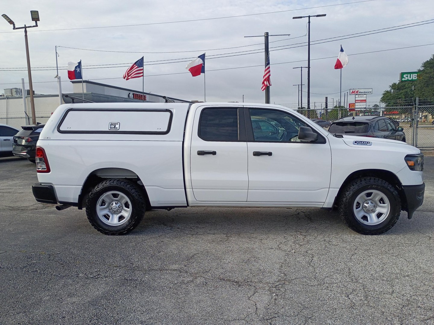 2023 White RAM 1500 Tradesman Quad Cab 2WD (1C6SRECG4PN) with an 3.6L V6 DOHC 24V engine, 8A transmission, located at 1842 Wirt Road, Houston, TX, 77055, (713) 973-3903, 29.805330, -95.484787- Photo#6