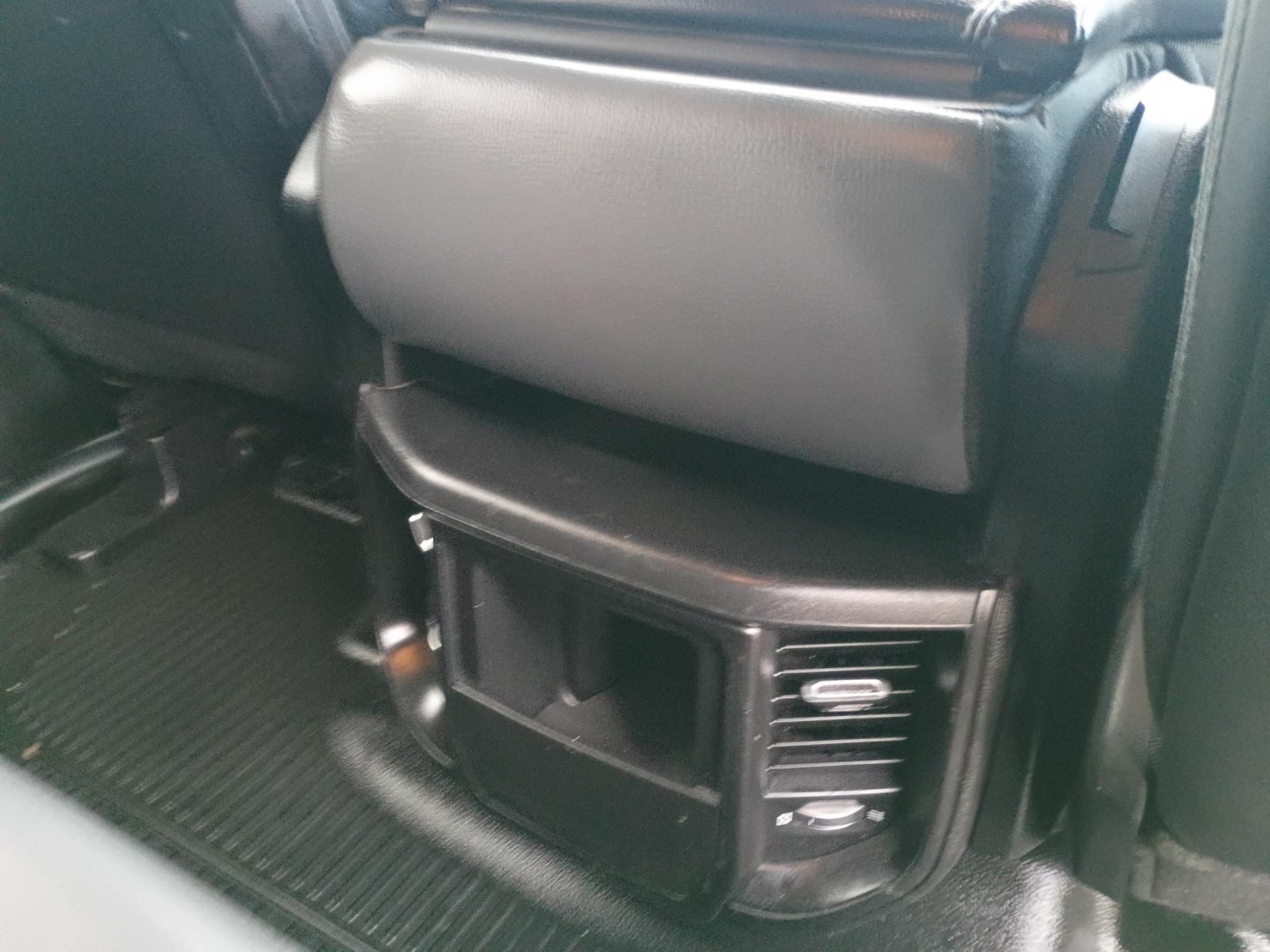 2023 White RAM 1500 Tradesman Quad Cab 2WD (1C6SRECG4PN) with an 3.6L V6 DOHC 24V engine, 8A transmission, located at 1842 Wirt Road, Houston, TX, 77055, (713) 973-3903, 29.805330, -95.484787- Photo#17