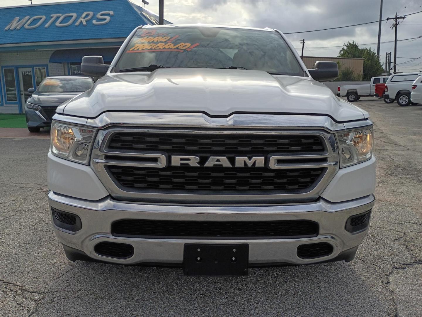 2023 White RAM 1500 Big Horn Quad Cab 2WD (1C6RREBG7PN) with an 3.6L V6 DOHC 24V engine, 8A transmission, located at 1842 Wirt Road, Houston, TX, 77055, (713) 973-3903, 29.805330, -95.484787- Photo#7