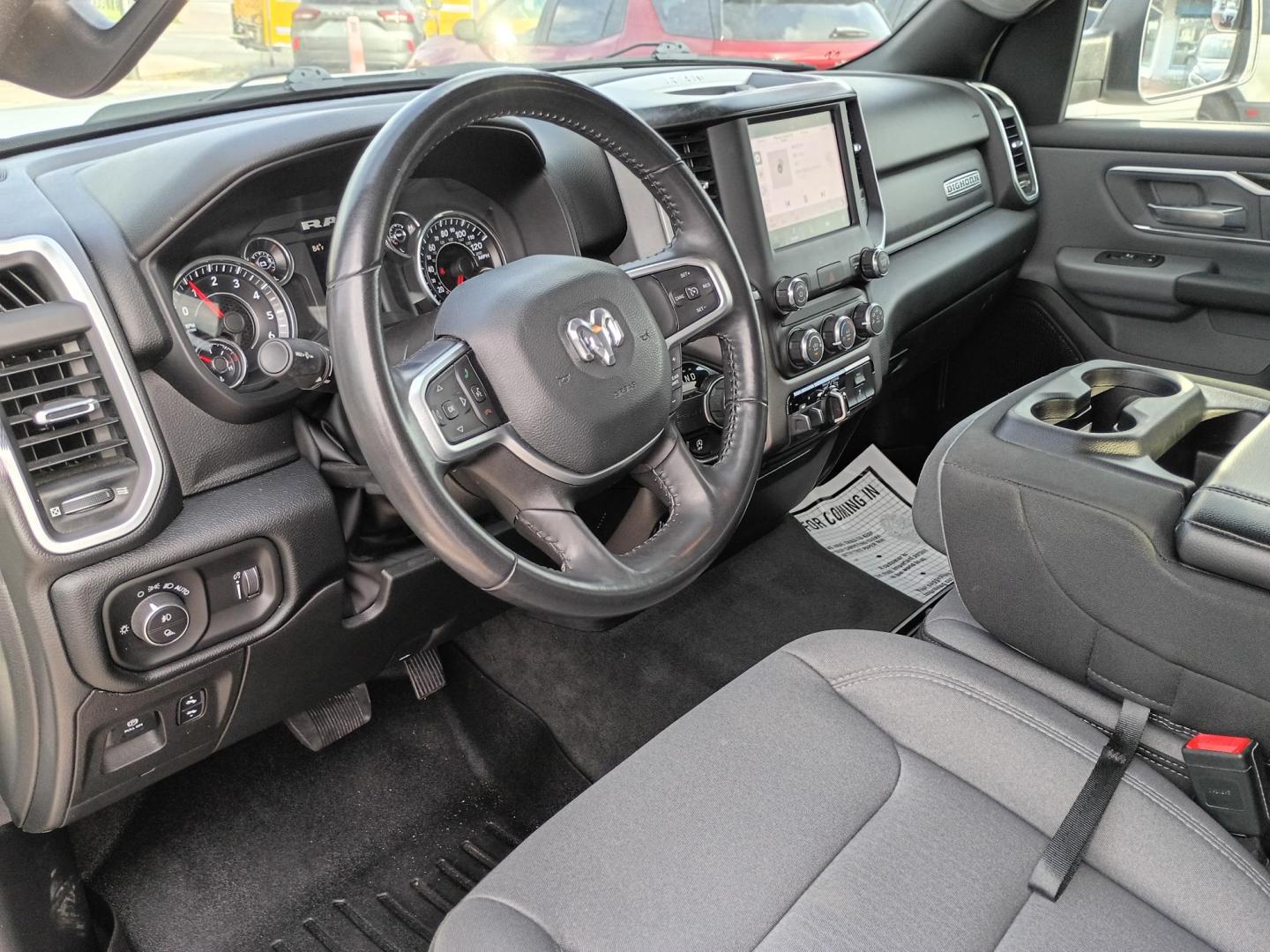 2022 White RAM 1500 Big Horn Crew Cab SWB 2WD (1C6RREFG9NN) with an 3.6L V6 DOHC 24V engine, 8A transmission, located at 1842 Wirt Road, Houston, TX, 77055, (713) 973-3903, 29.805330, -95.484787- Photo#8