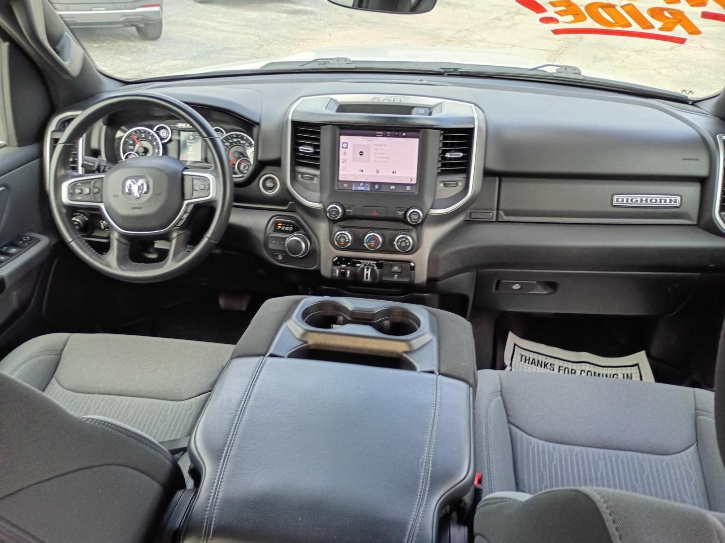 2022 White RAM 1500 Big Horn Crew Cab SWB 2WD (1C6RREFG9NN) with an 3.6L V6 DOHC 24V engine, 8A transmission, located at 1842 Wirt Road, Houston, TX, 77055, (713) 973-3903, 29.805330, -95.484787- Photo#17