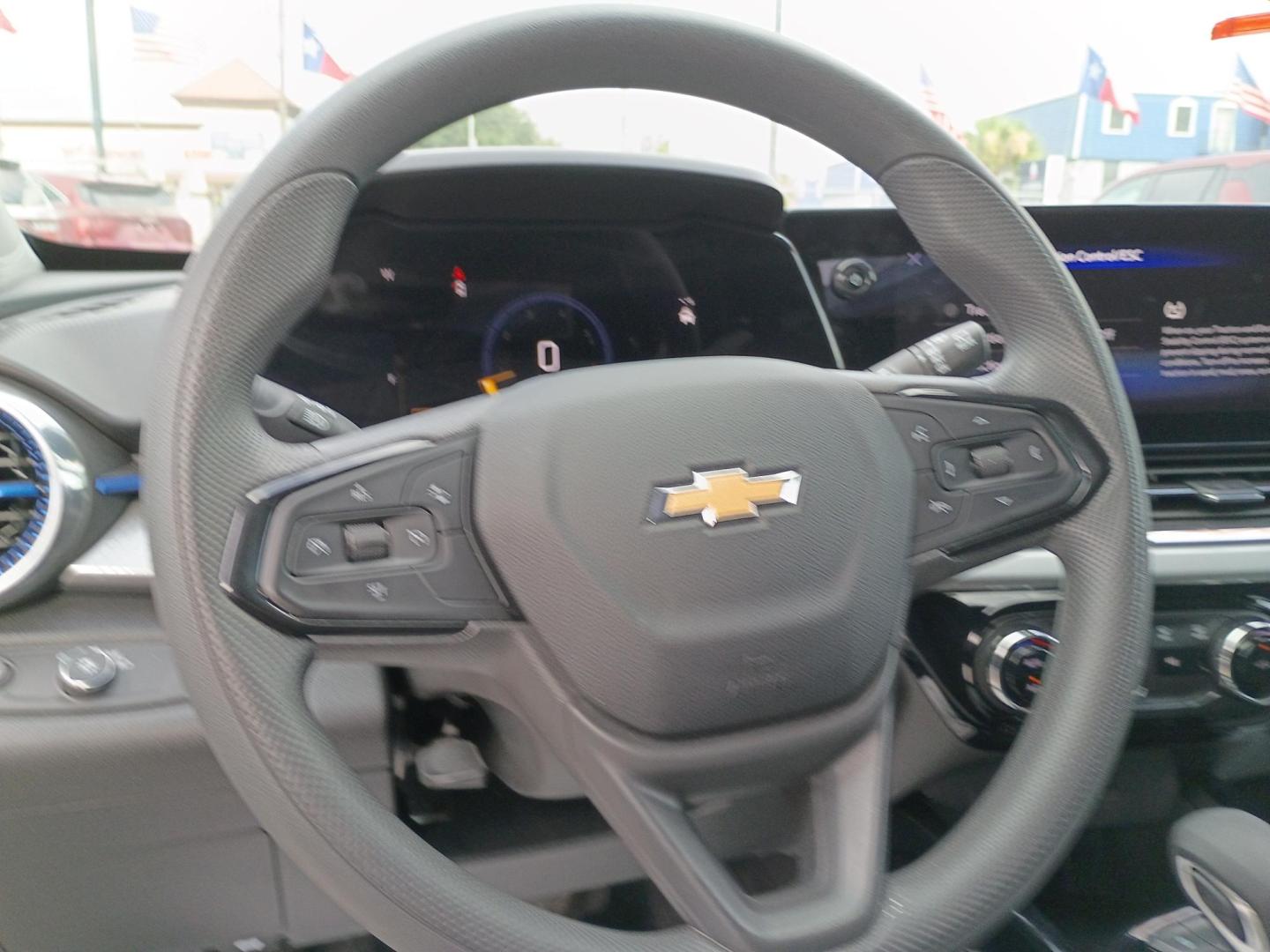 2025 Silver Chevrolet Trax LT (KL77LHEP4SC) with an 1.2L L3 TURBO engine, 6A transmission, located at 1842 Wirt Road, Houston, TX, 77055, (713) 973-3903, 29.805330, -95.484787- Photo#19