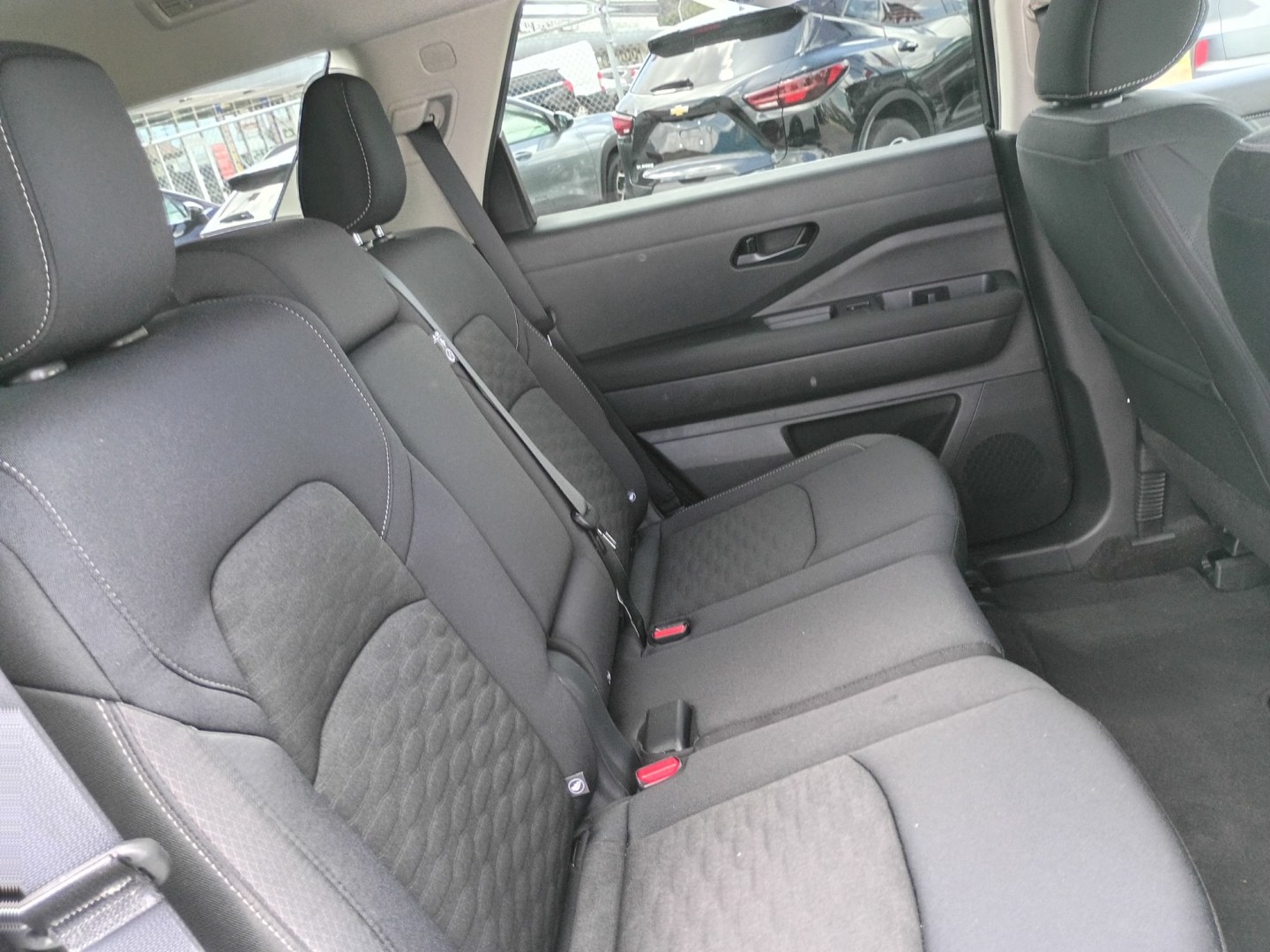 2026 White /Black NISSAN Pathfinder SV (5N1DR3BS8TC) , Automatic transmission, located at 1842 Wirt Road, Houston, TX, 77055, (713) 973-3903, 29.805330, -95.484787- Photo#14
