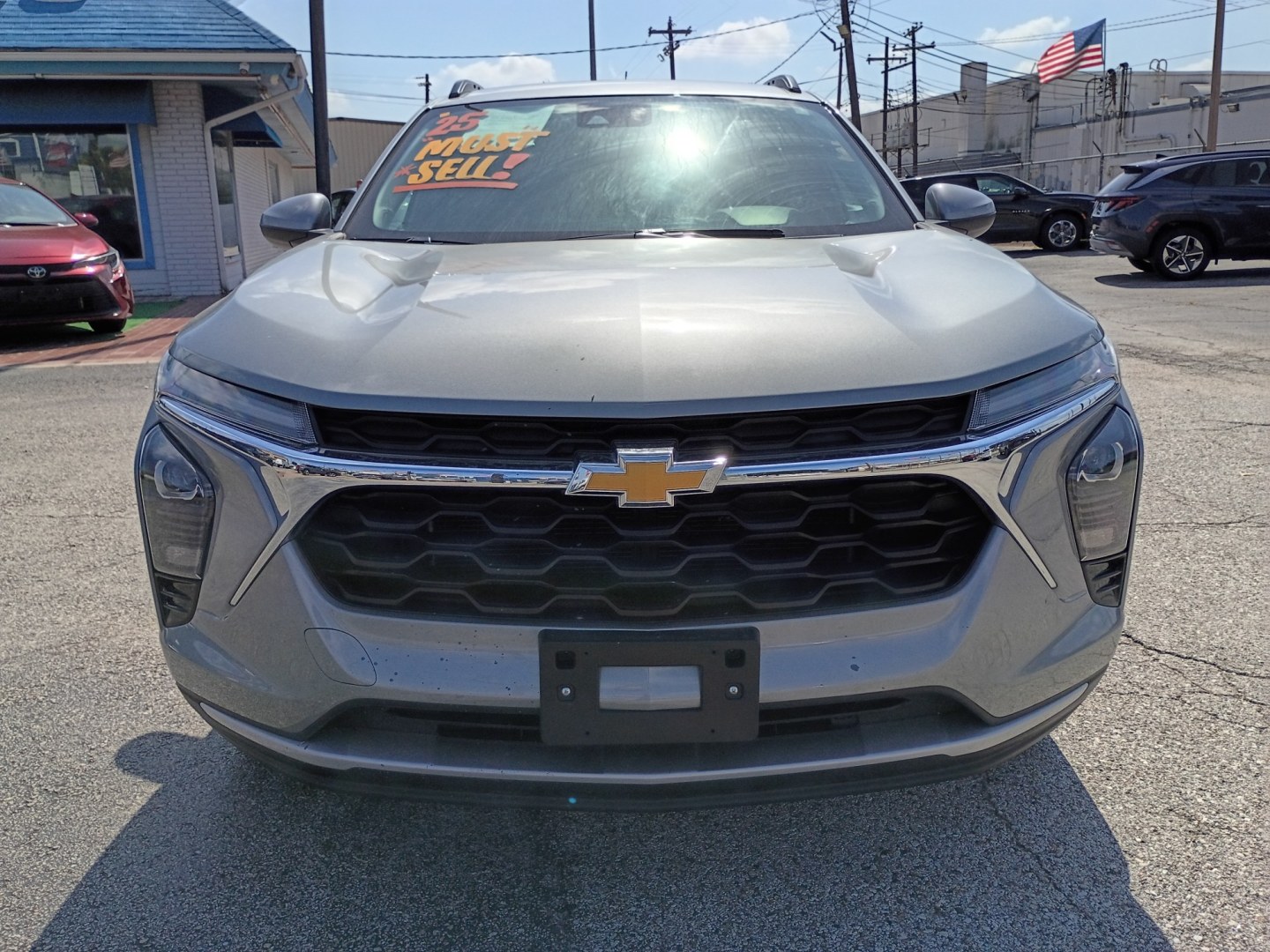 2025 Gray /Black Chevrolet Trax LT (KL77LHEP1SC) with an 1.2L L3 TURBO engine, 6A transmission, located at 1842 Wirt Road, Houston, TX, 77055, (713) 973-3903, 29.805330, -95.484787- Photo#7