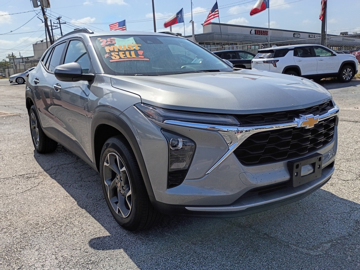 2025 Gray /Black Chevrolet Trax LT (KL77LHEP1SC) with an 1.2L L3 TURBO engine, 6A transmission, located at 1842 Wirt Road, Houston, TX, 77055, (713) 973-3903, 29.805330, -95.484787- Photo#6