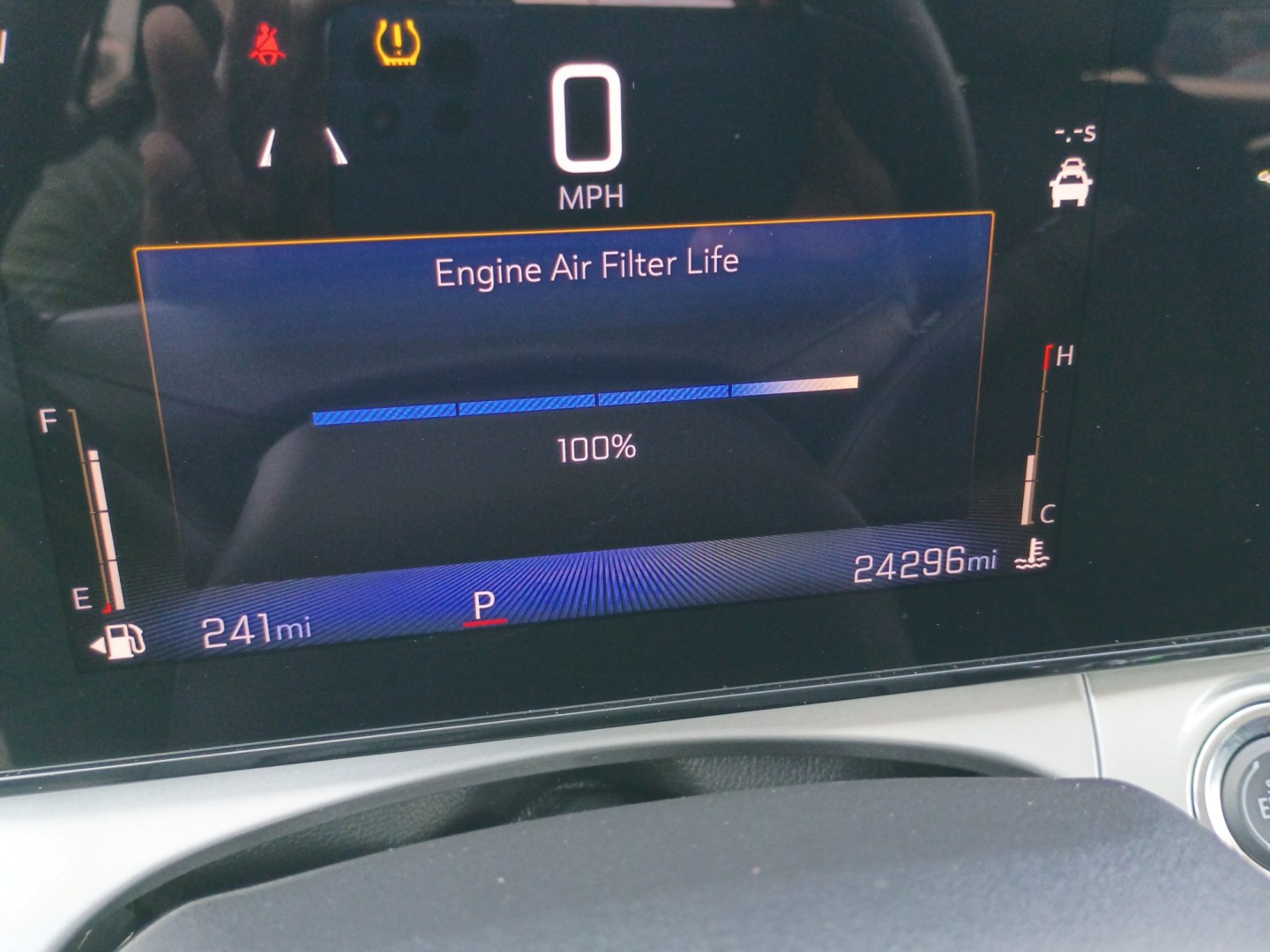 2025 Gray /Black Chevrolet Trax LT (KL77LHEP1SC) with an 1.2L L3 TURBO engine, 6A transmission, located at 1842 Wirt Road, Houston, TX, 77055, (713) 973-3903, 29.805330, -95.484787- Photo#19
