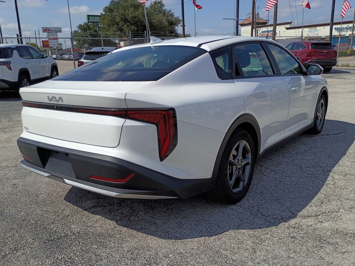 2025 White /Black Kia K4 LX (3KPFT4DE8SE) with an 2.0L L4 DOHC 16V engine, CVT transmission, located at 1842 Wirt Road, Houston, TX, 77055, (713) 973-3903, 29.805330, -95.484787- Photo#4
